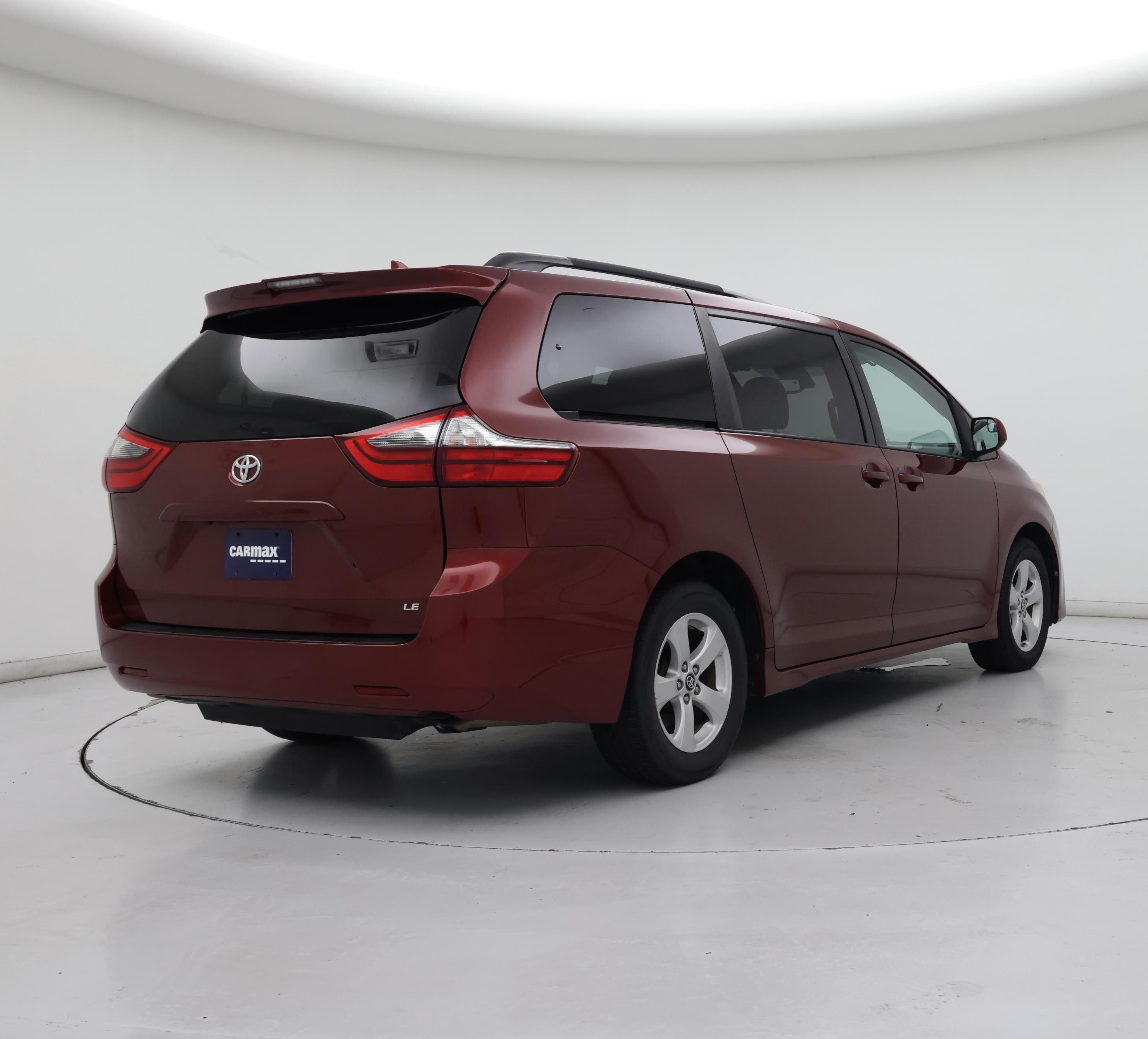 Thumbnail: 2020 Toyota Sienna - 8