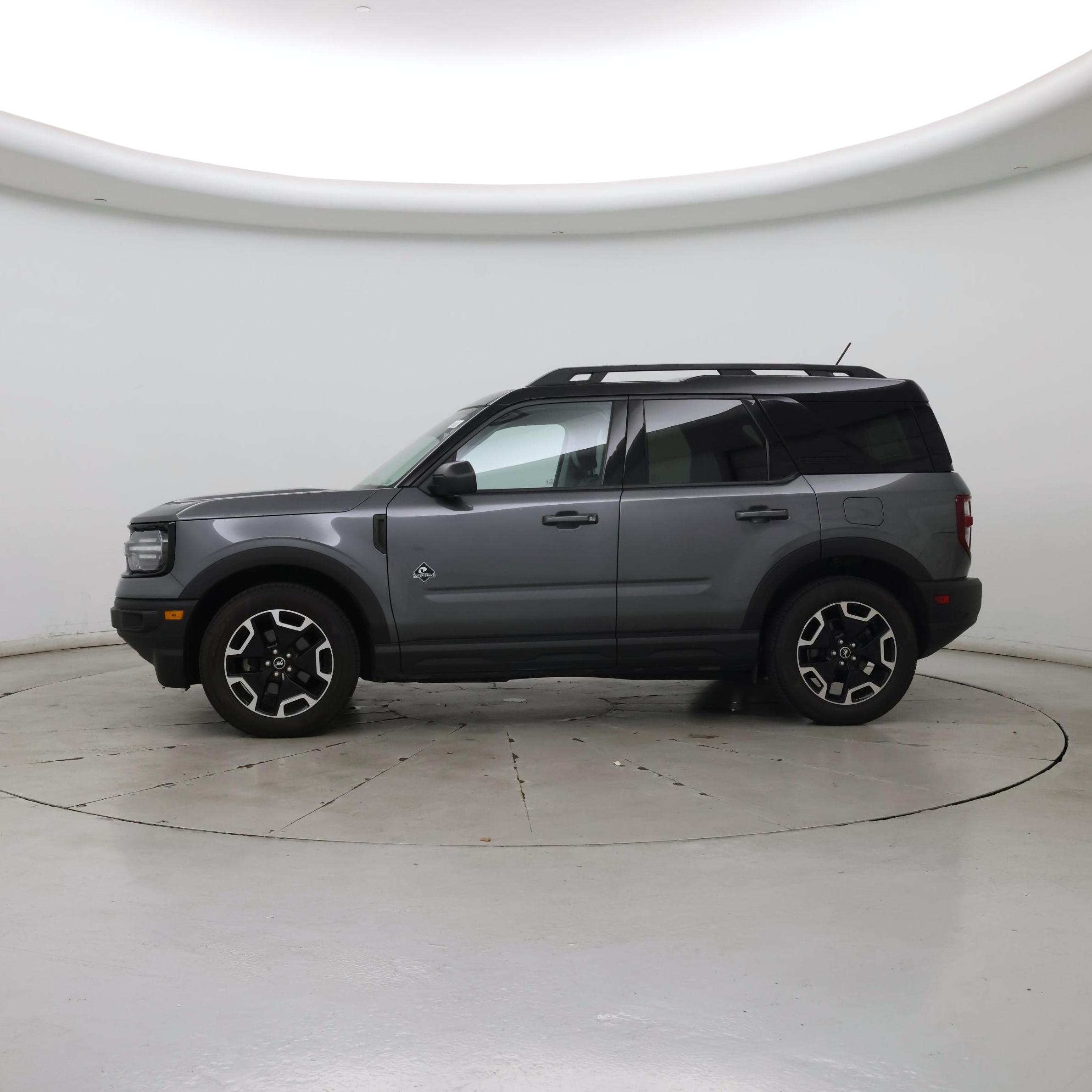 Thumbnail: 2022 Ford Bronco Sport - 3