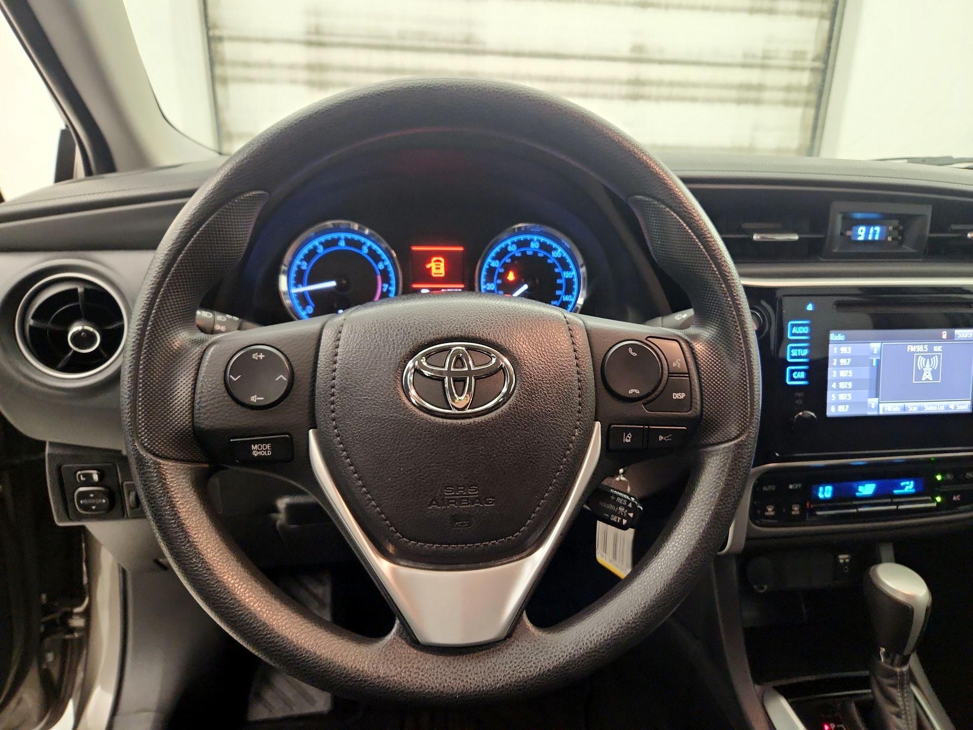 Thumbnail: 2017 Toyota Corolla - 10