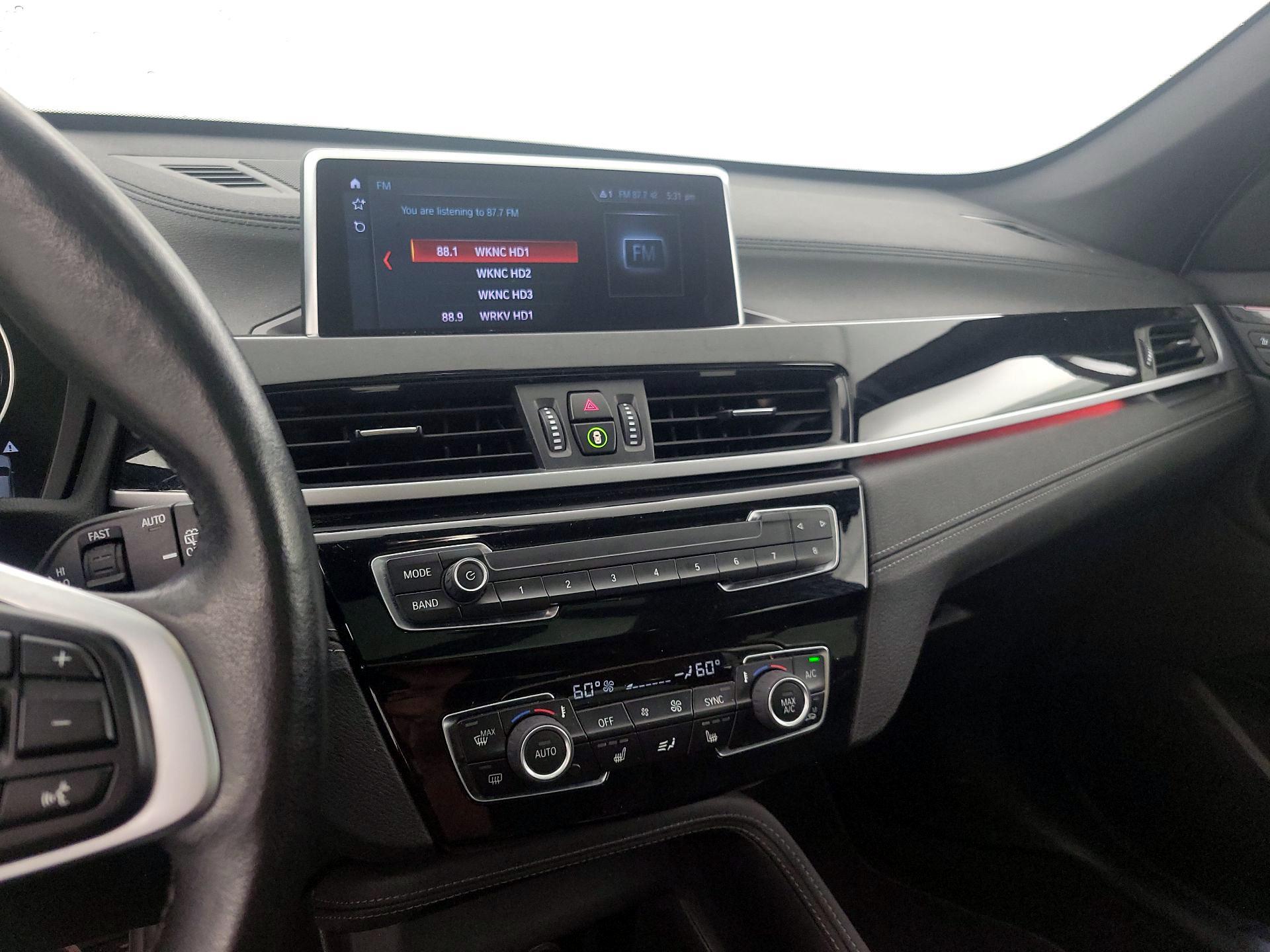 Thumbnail: 2022 BMW X1 - 16