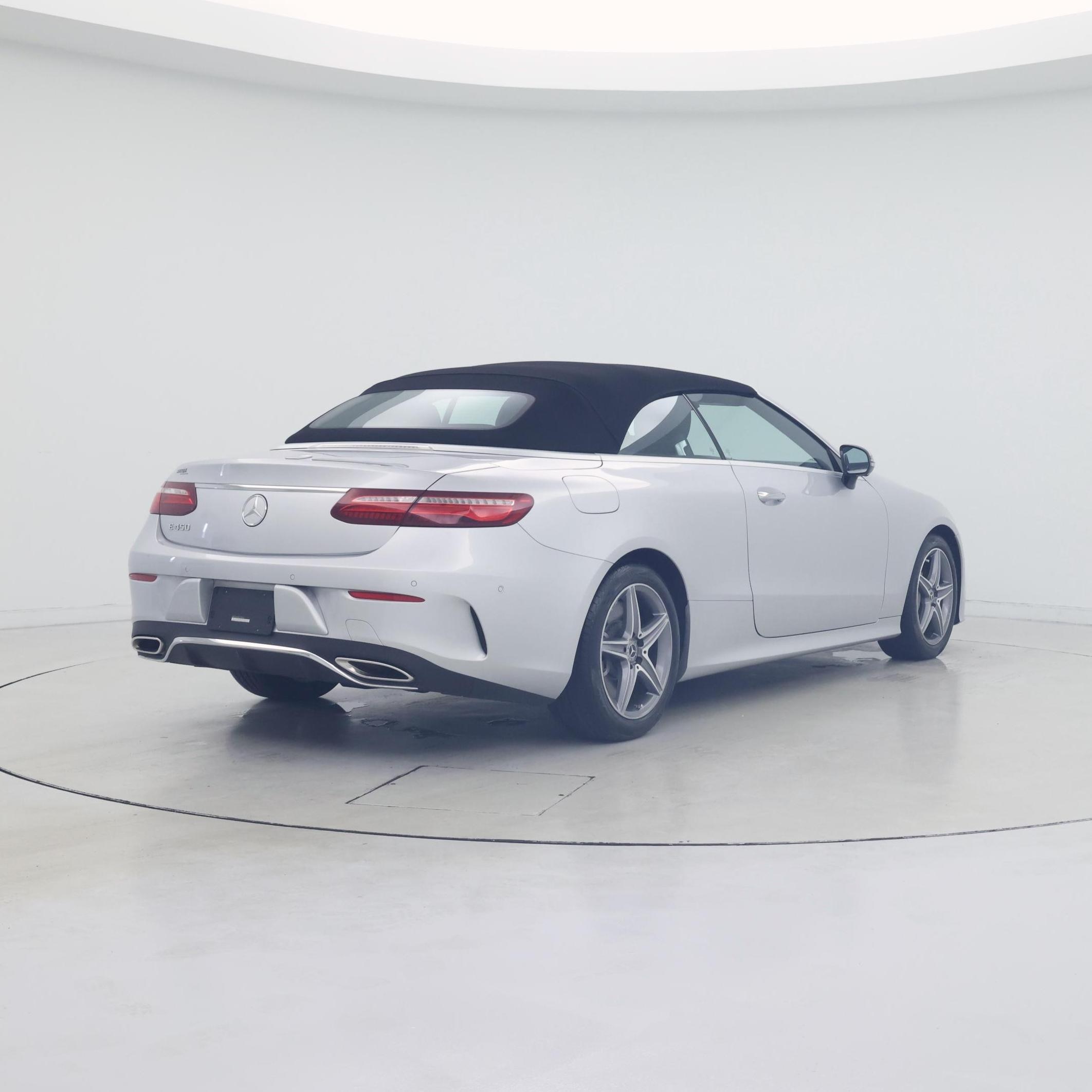Thumbnail: 2020 Mercedes-Benz E-Class - 8