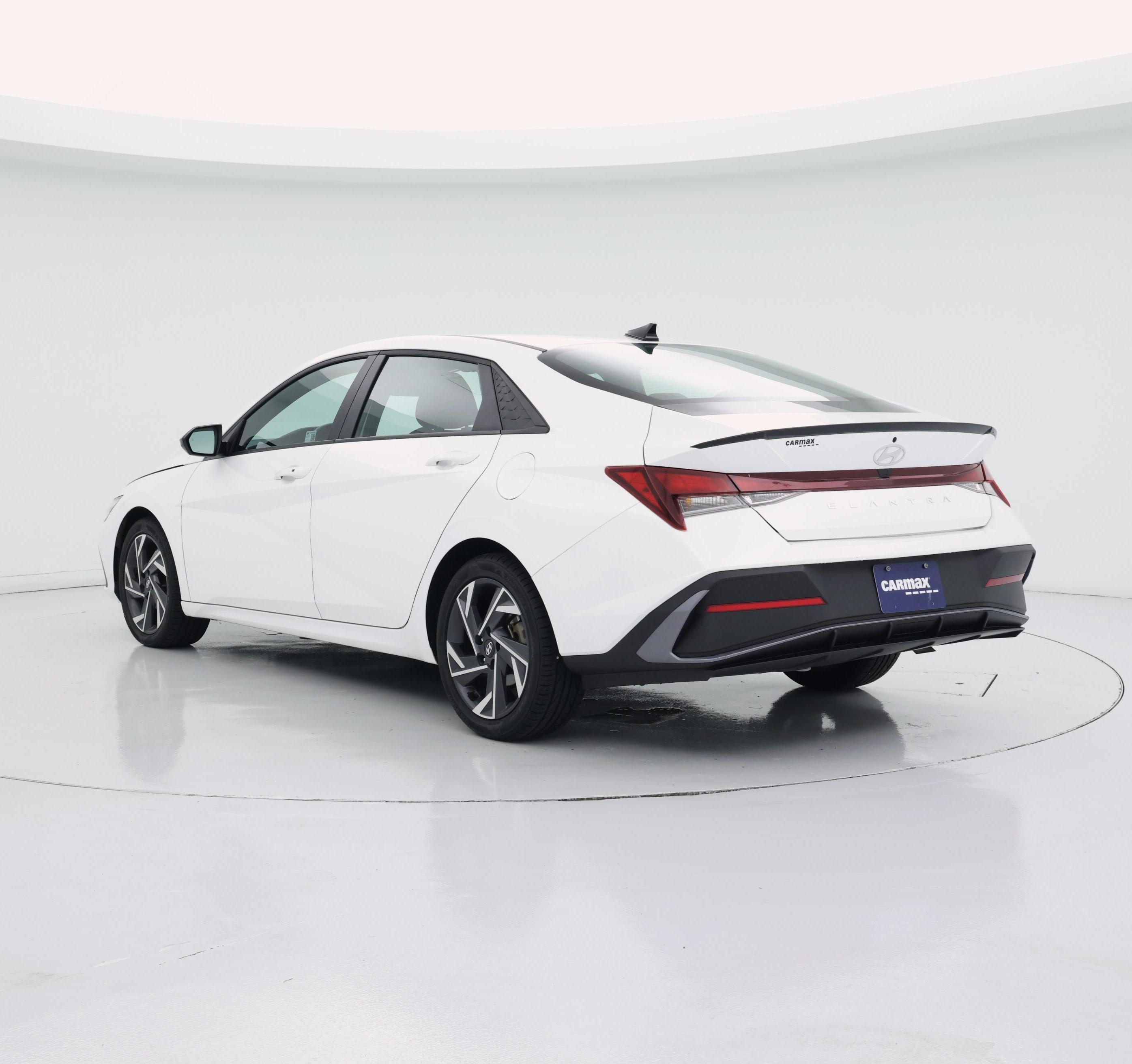 Thumbnail: 2025 Hyundai Elantra - 2
