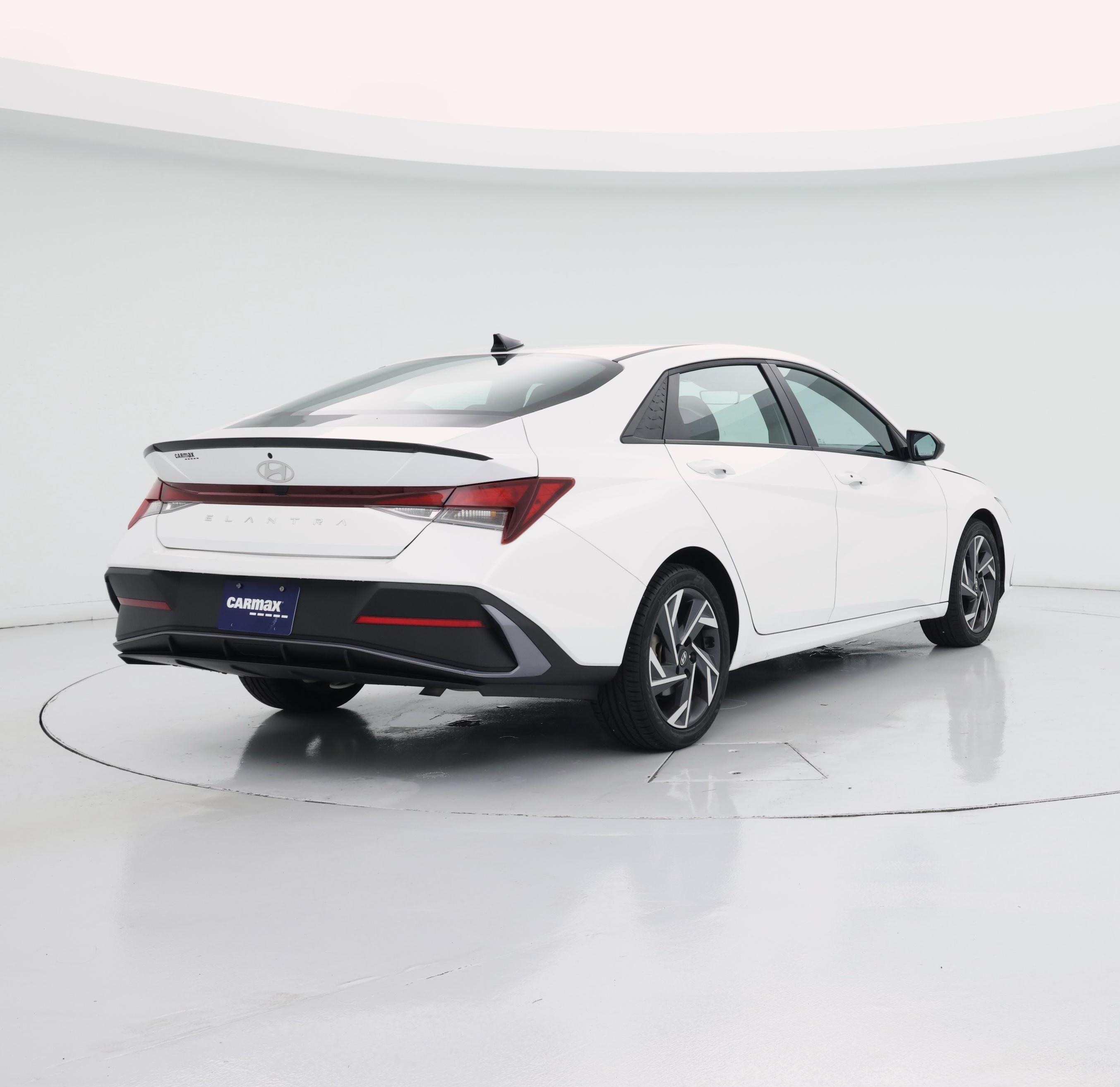 Thumbnail: 2025 Hyundai Elantra - 8