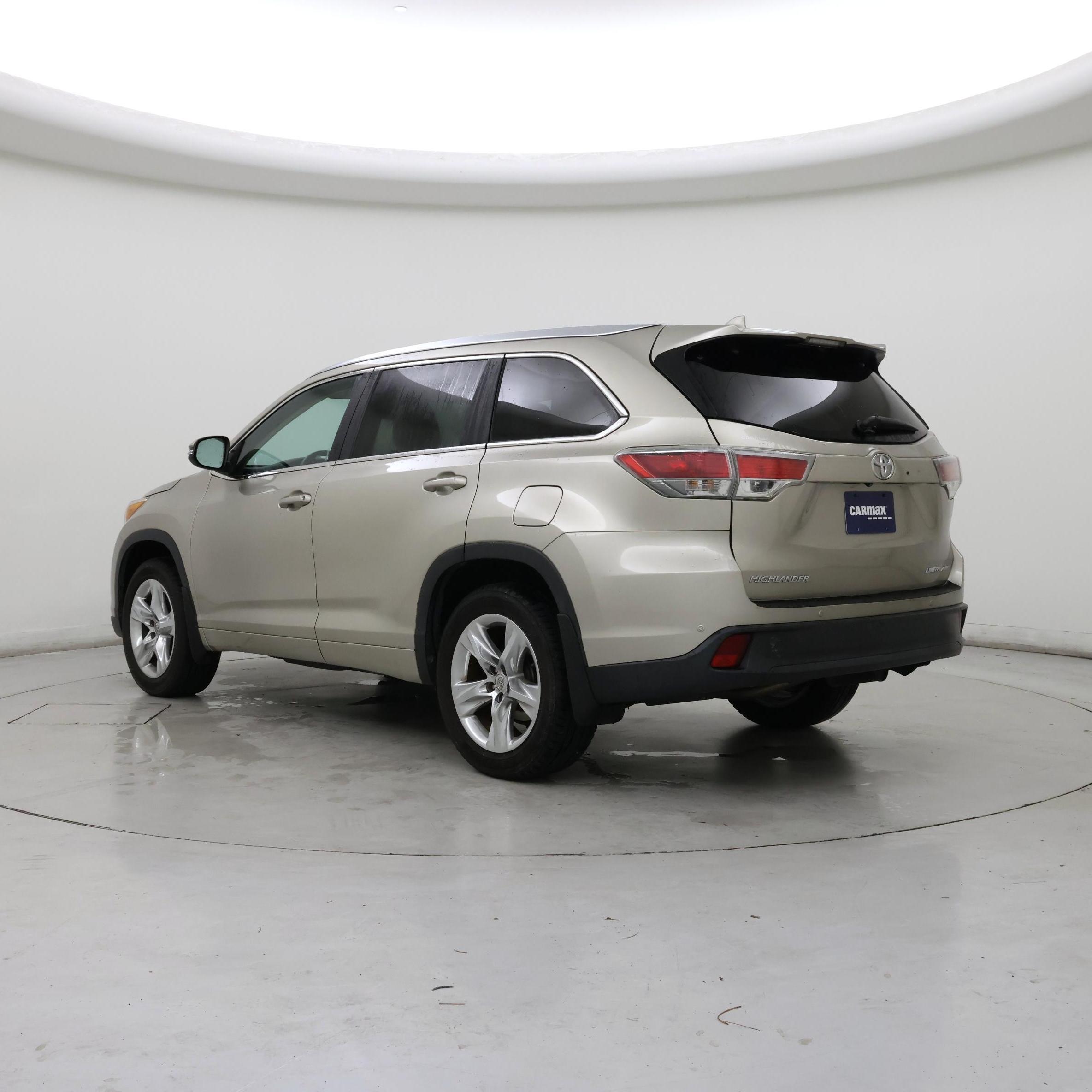 Thumbnail: 2015 Toyota Highlander - 2