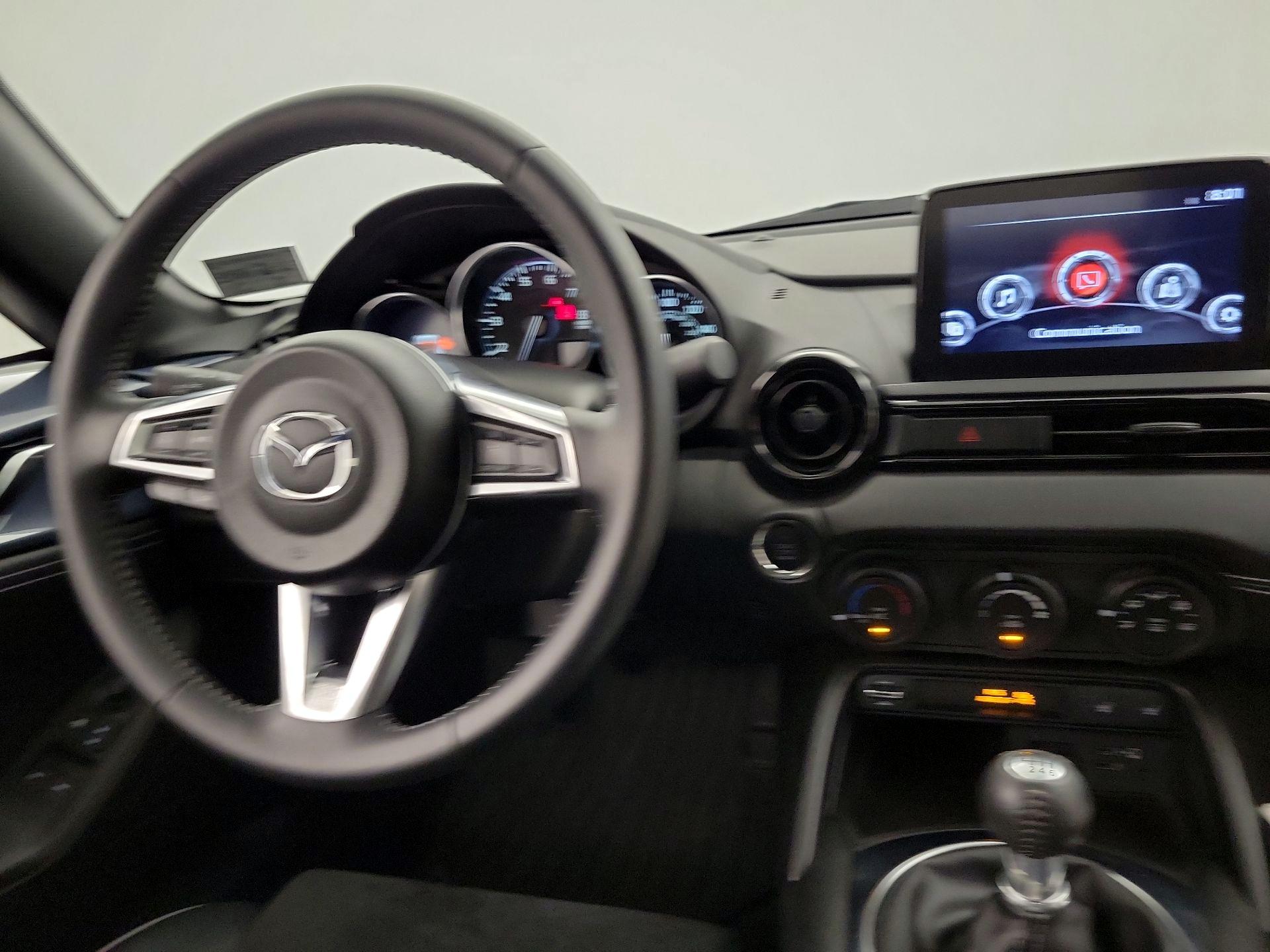 Thumbnail: 2021 Mazda MX-5 Miata - 9