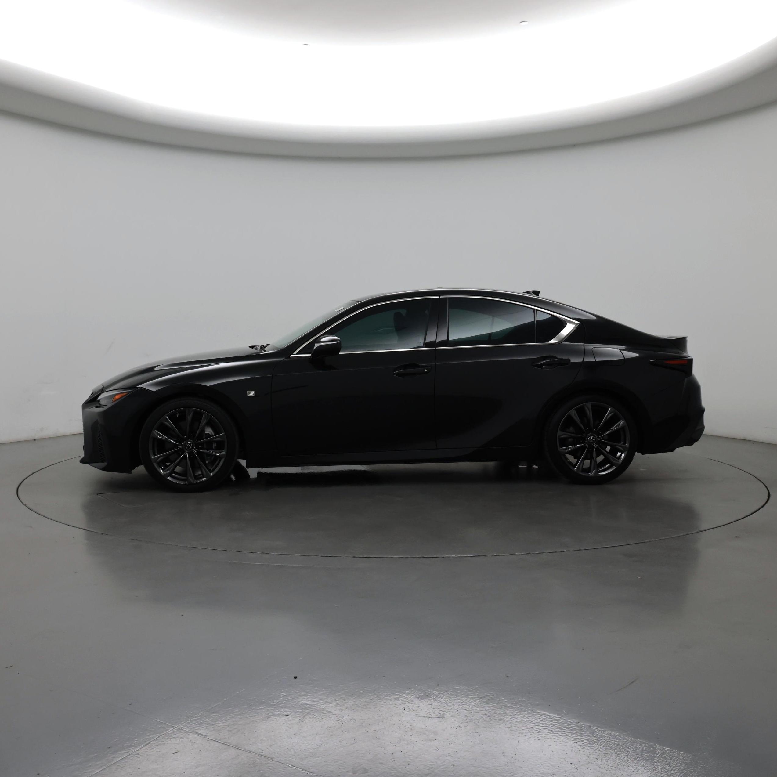 Thumbnail: 2021 Lexus IS - 3