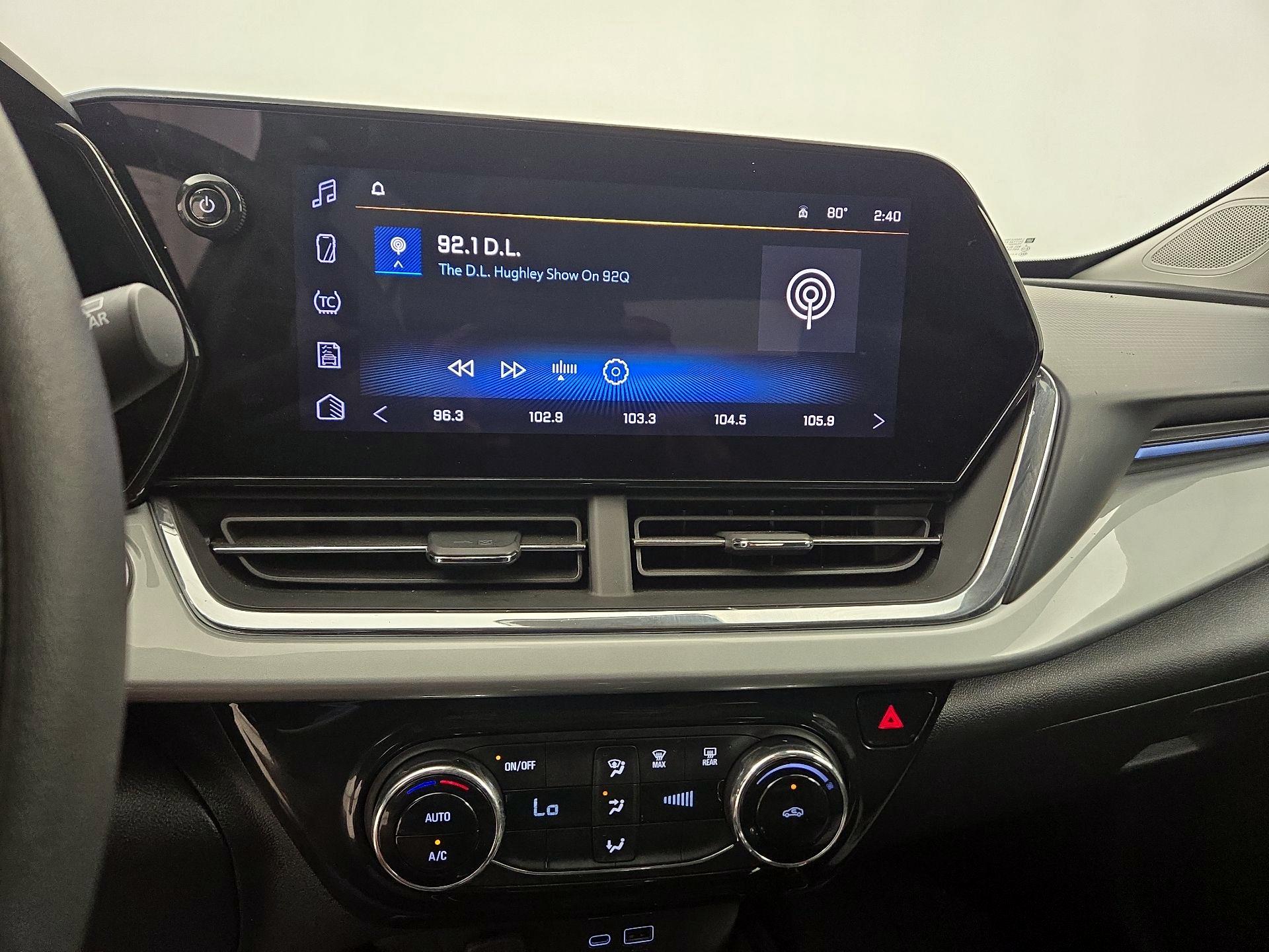Thumbnail: 2025 Chevrolet Trax - 15