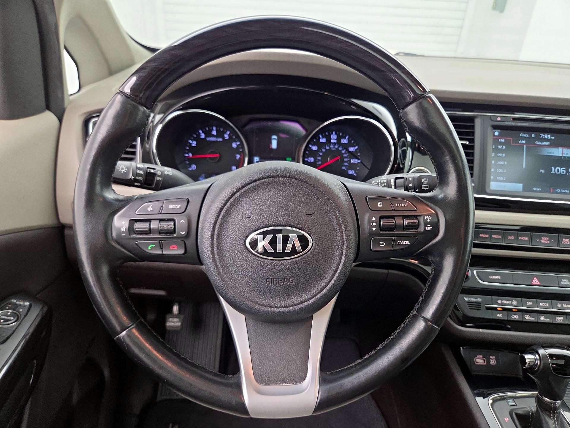Thumbnail: 2016 Kia Sedona - 10