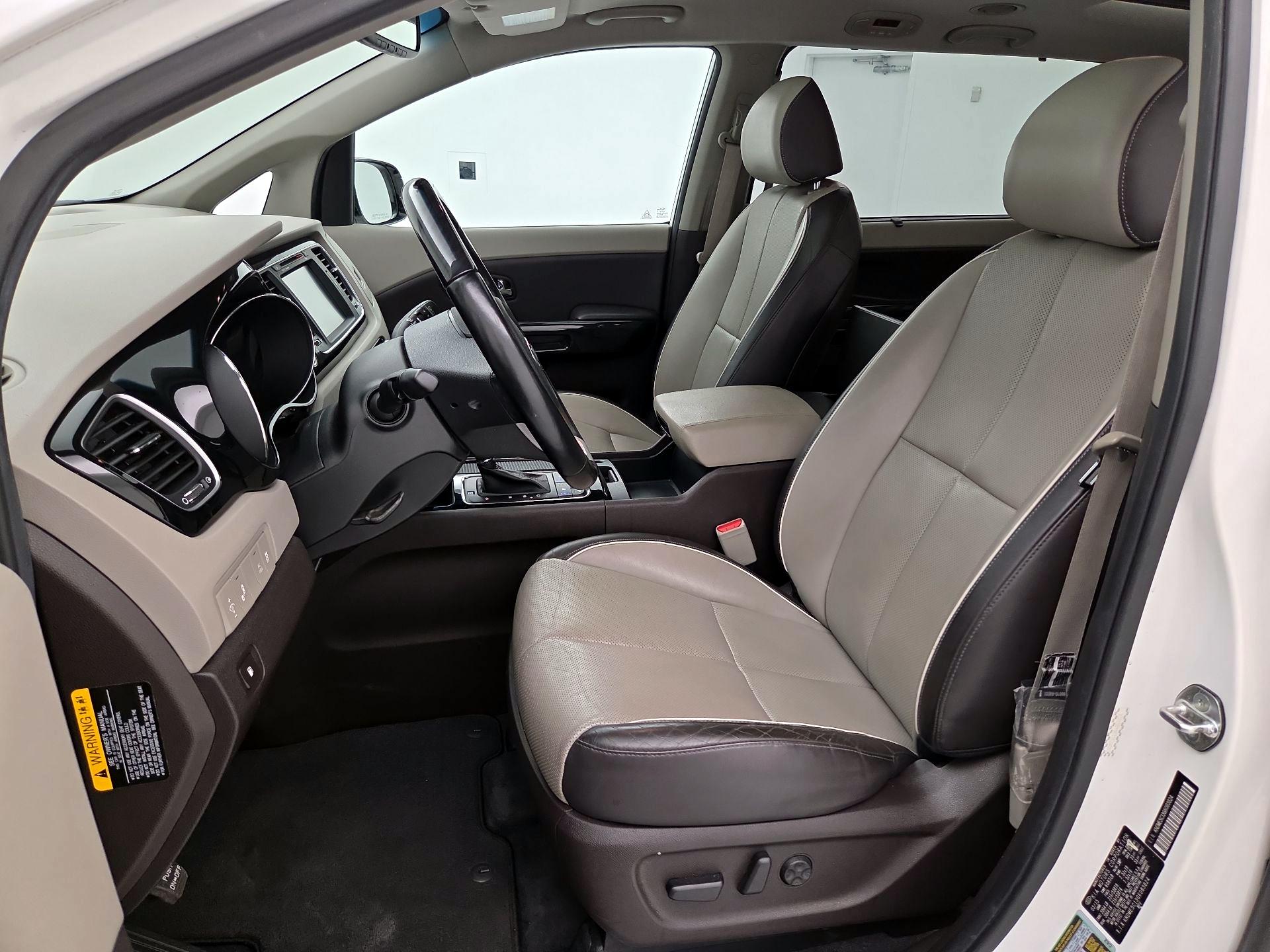 Thumbnail: 2016 Kia Sedona - 11