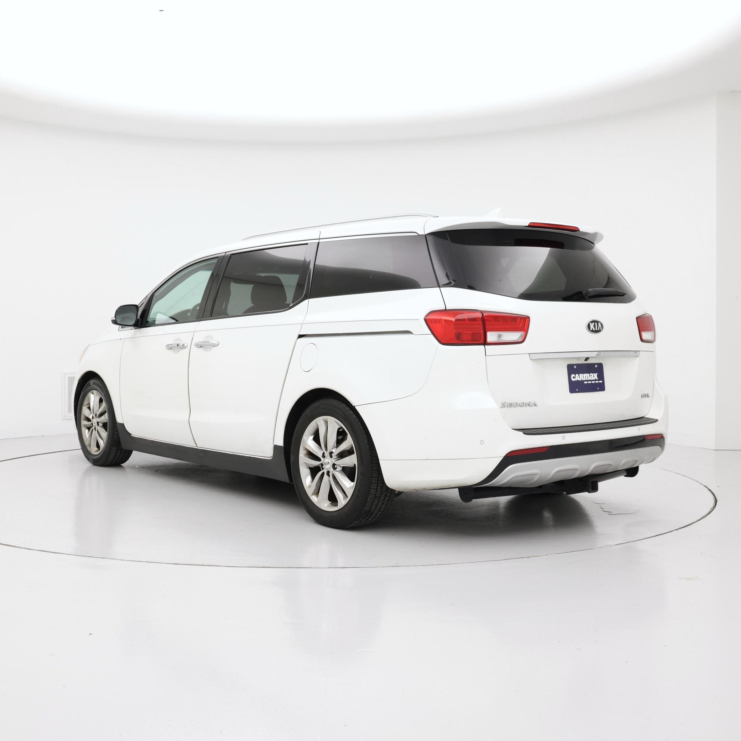 Thumbnail: 2016 Kia Sedona - 2