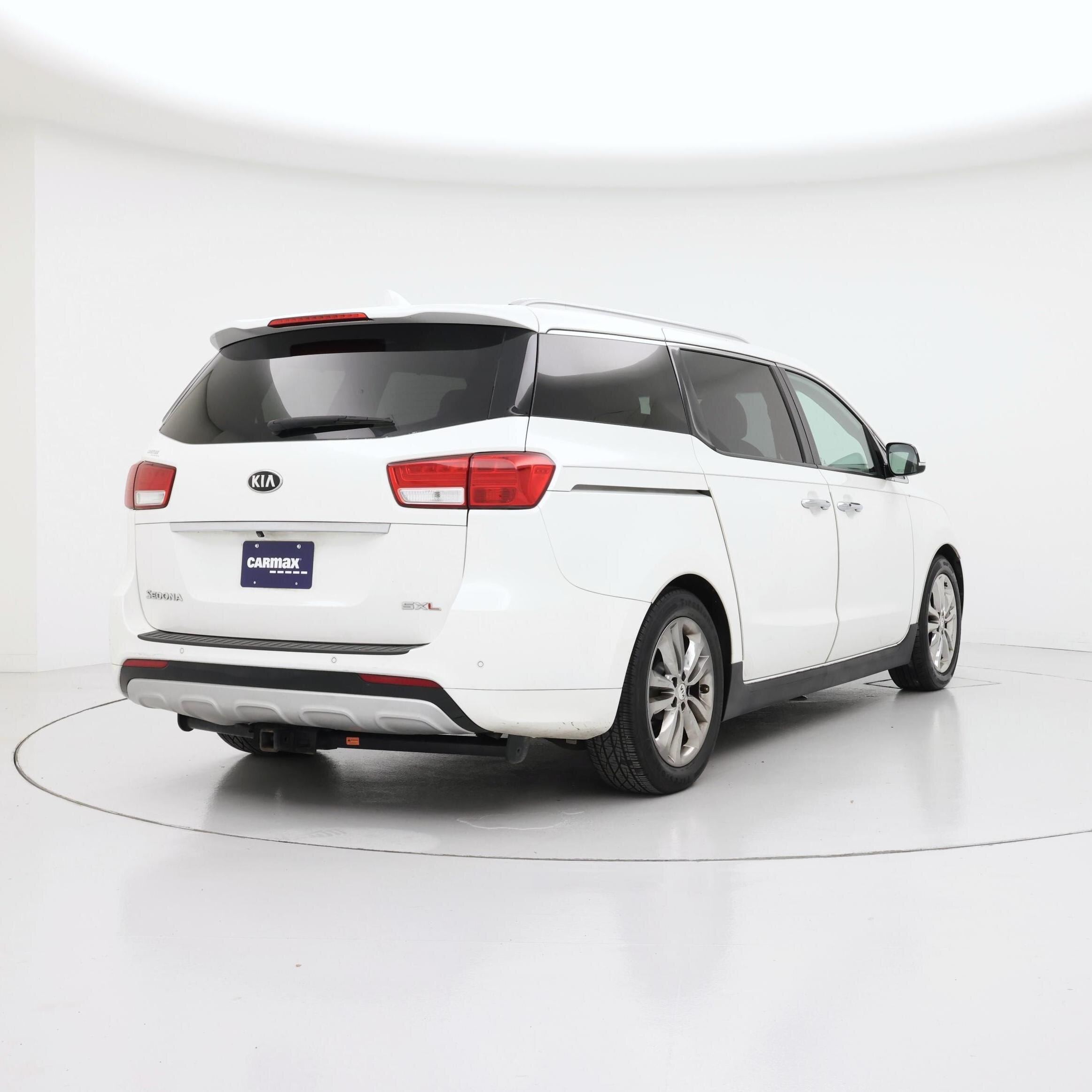 Thumbnail: 2016 Kia Sedona - 8