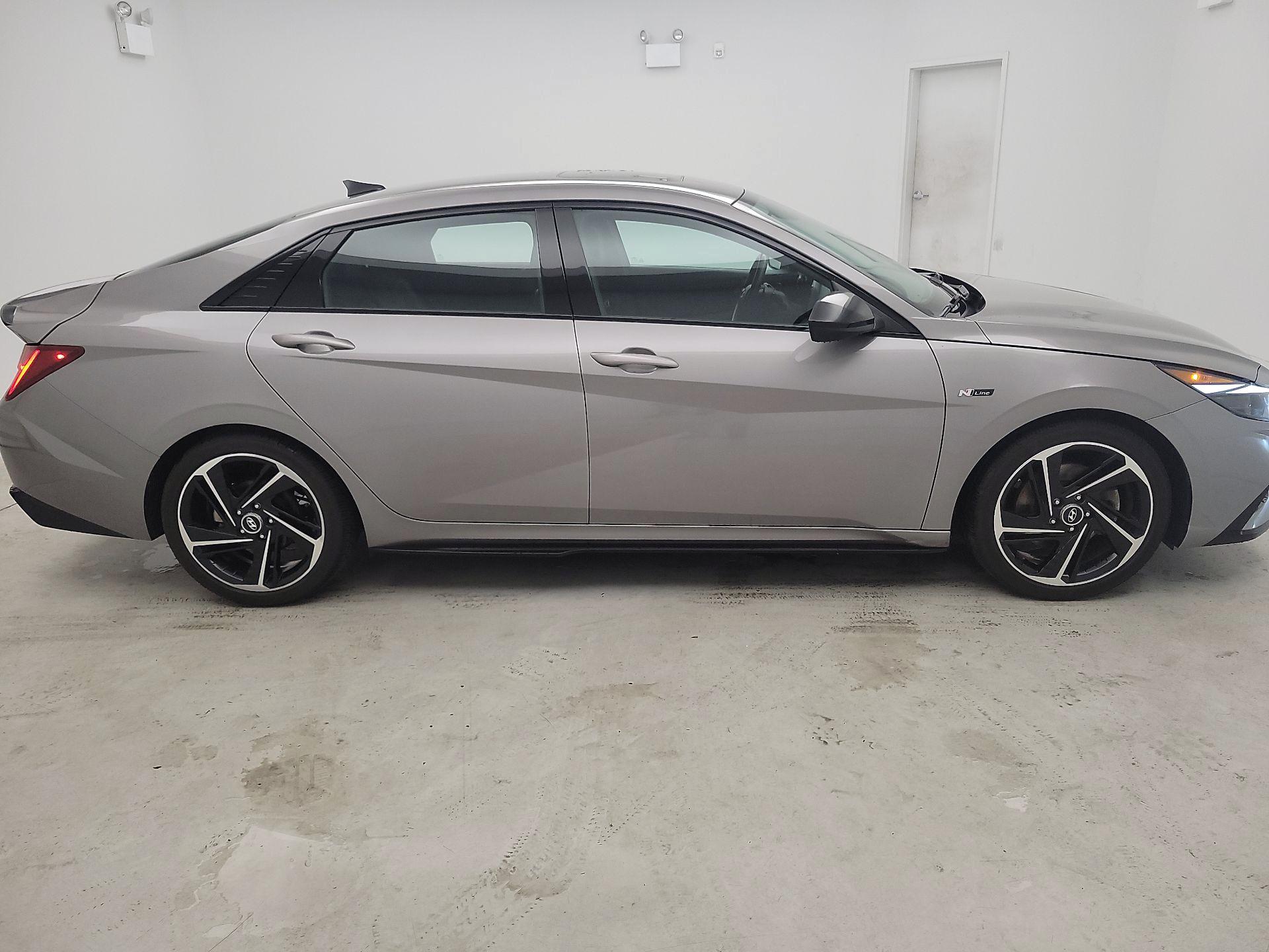Thumbnail: 2023 Hyundai Elantra - 4