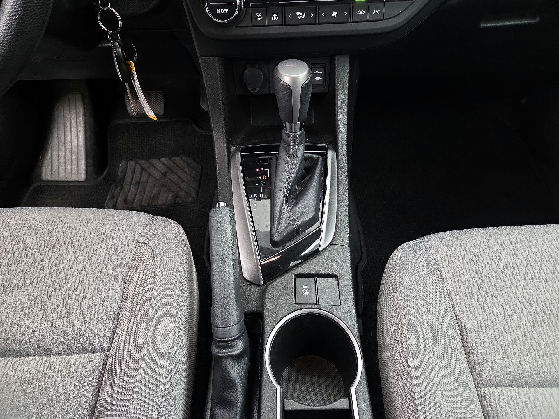 Thumbnail: 2014 Toyota Corolla - 17