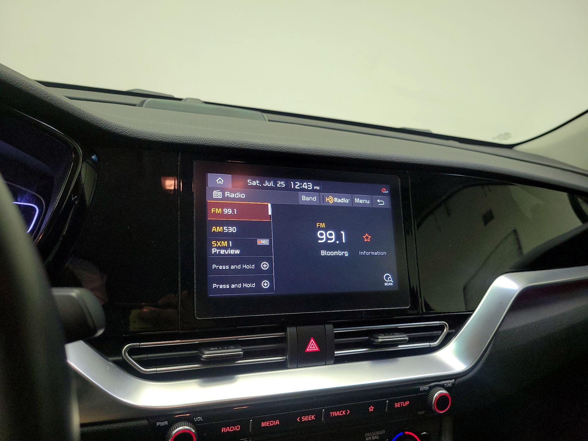 Thumbnail: 2020 Kia Niro - 15