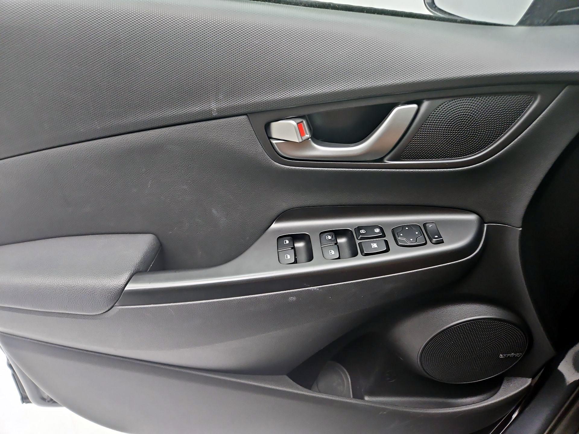 Thumbnail: 2020 Hyundai Kona - 12