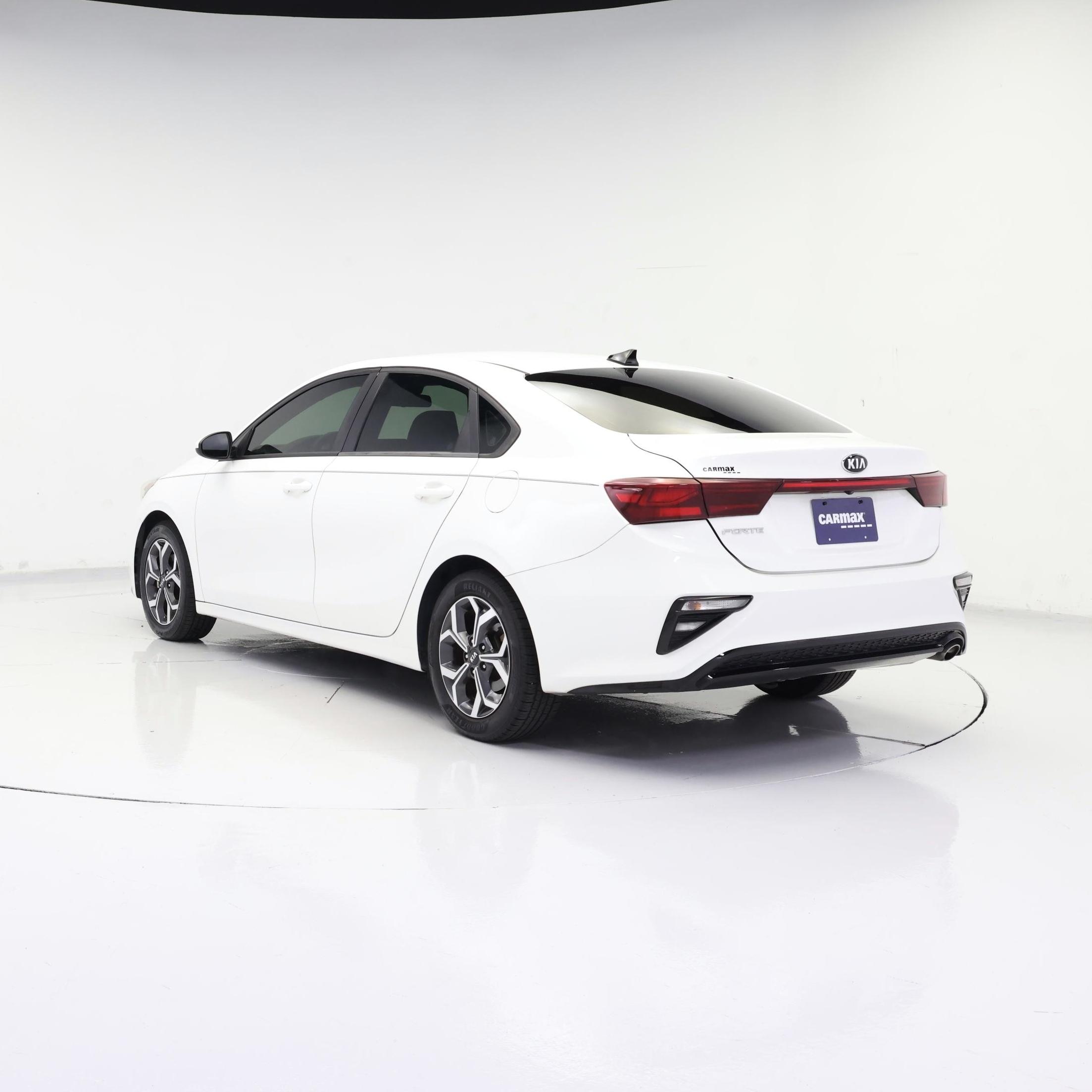 Thumbnail: 2019 Kia Forte - 2