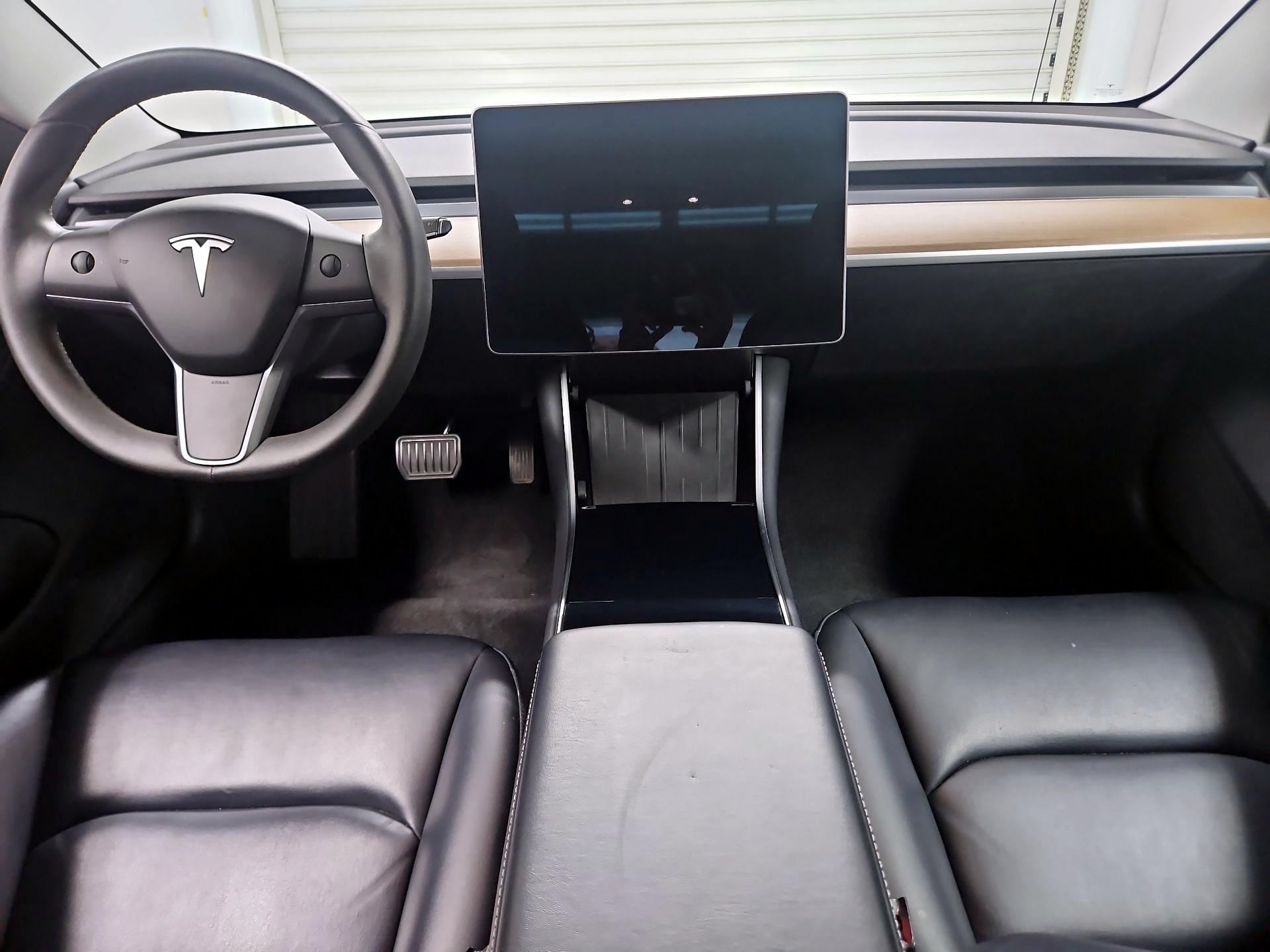 Thumbnail: 2019 Tesla Model 3 - 9