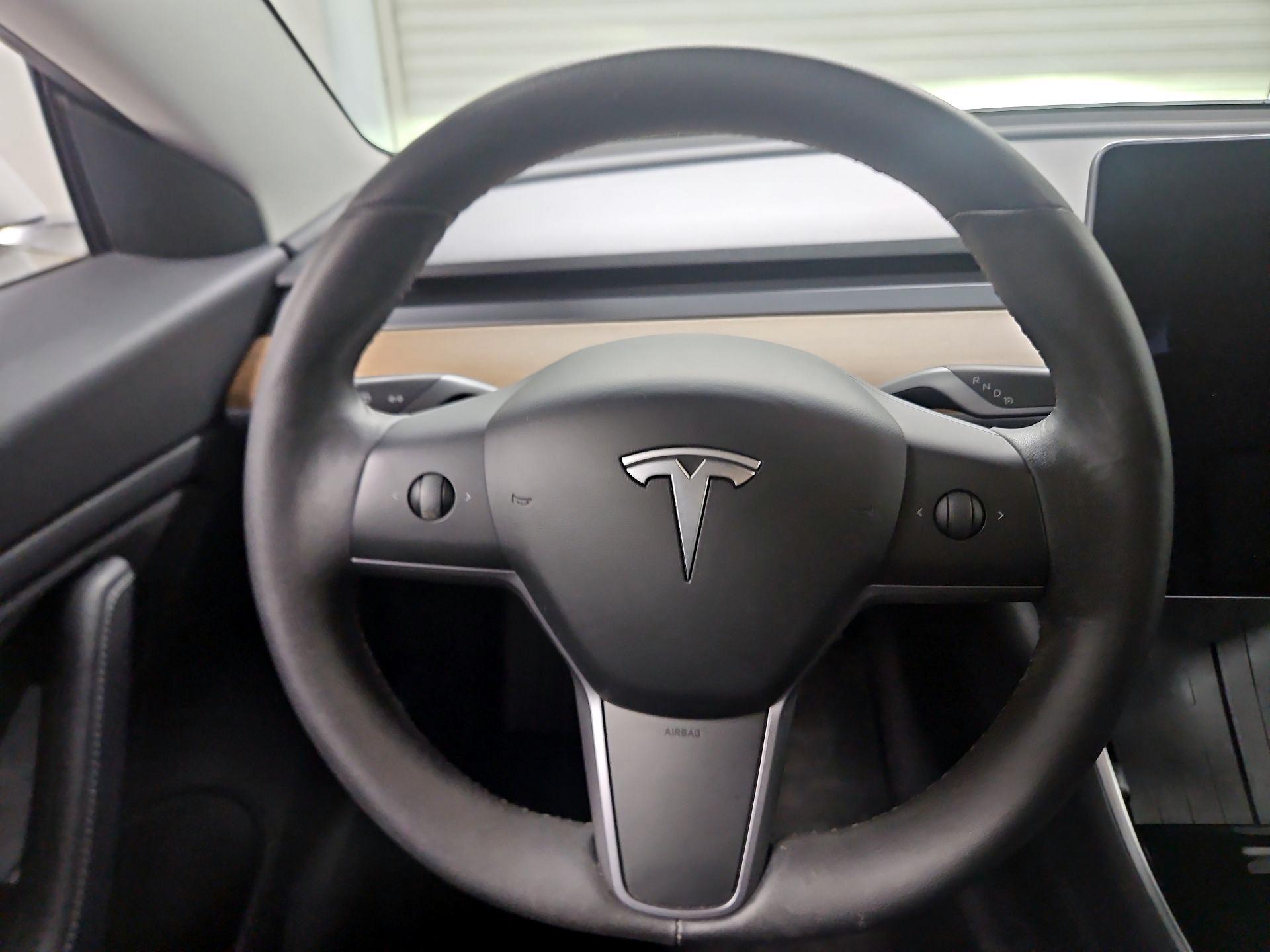 Thumbnail: 2019 Tesla Model 3 - 10