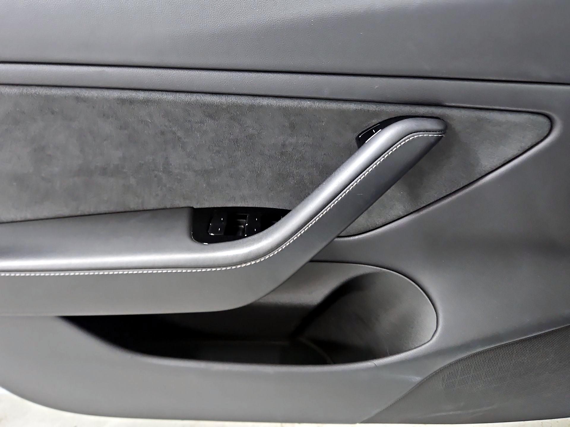 Thumbnail: 2019 Tesla Model 3 - 12