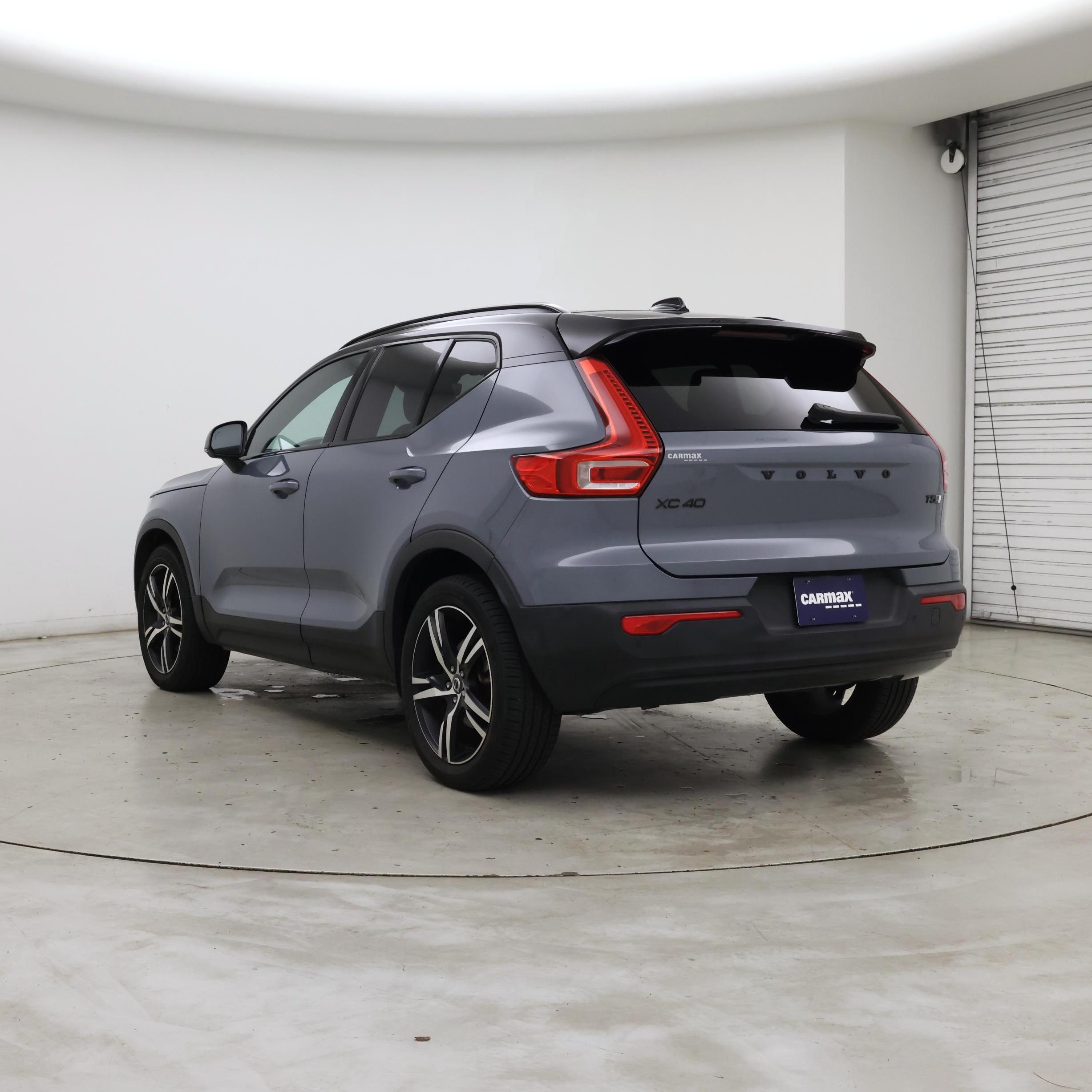 Thumbnail: 2021 Volvo XC40 - 2