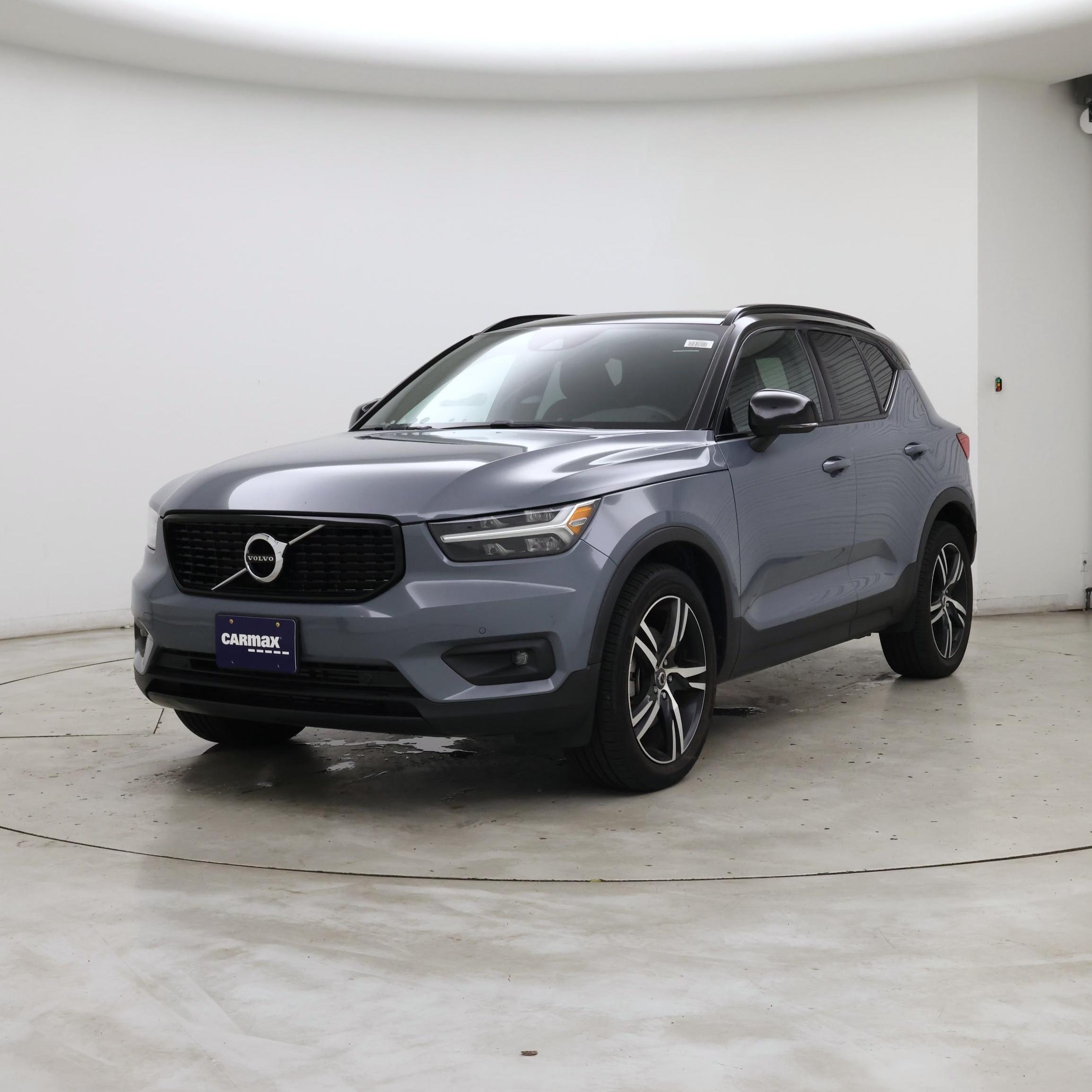 Thumbnail: 2021 Volvo XC40 - 4