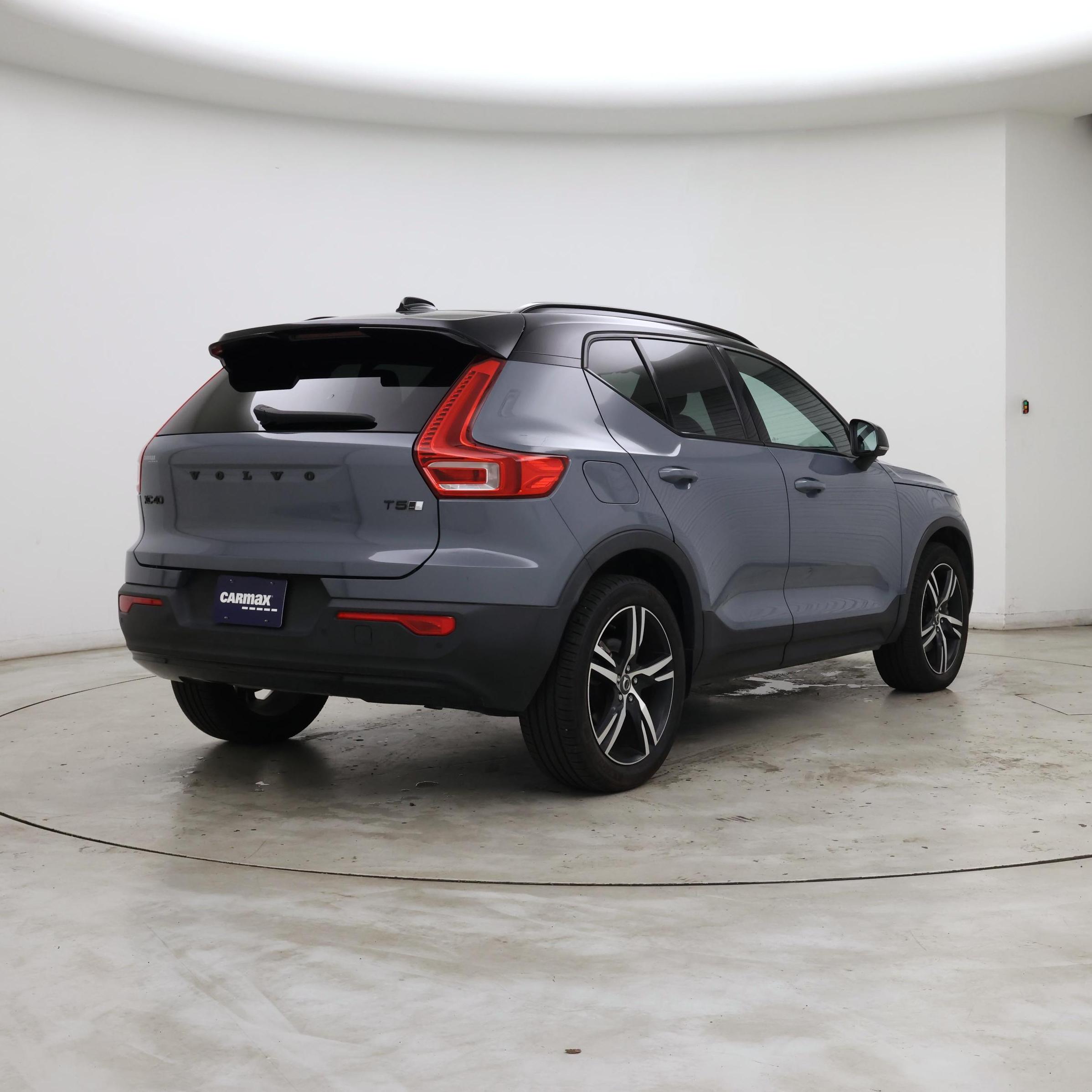 Thumbnail: 2021 Volvo XC40 - 8