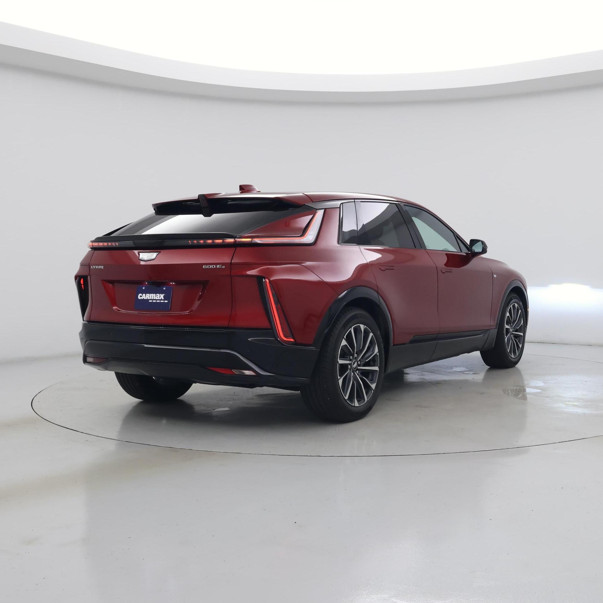 Thumbnail: 2024 Cadillac Lyriq - 8