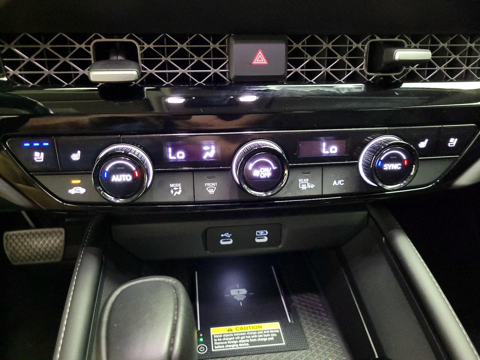 2024 Honda Accord Hybrid Touring - Photo 17
