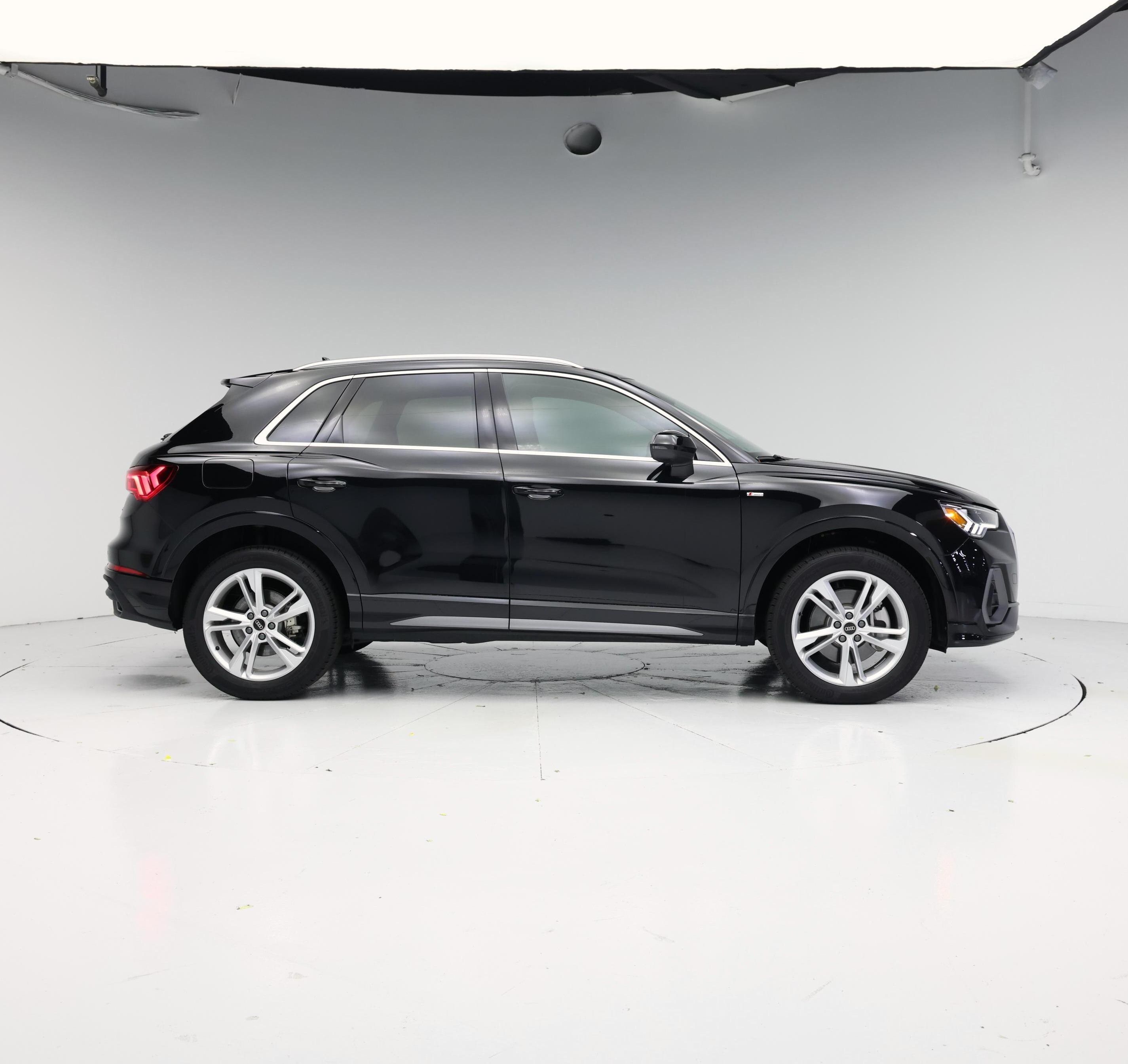 Thumbnail: 2024 Audi Q3 - 7