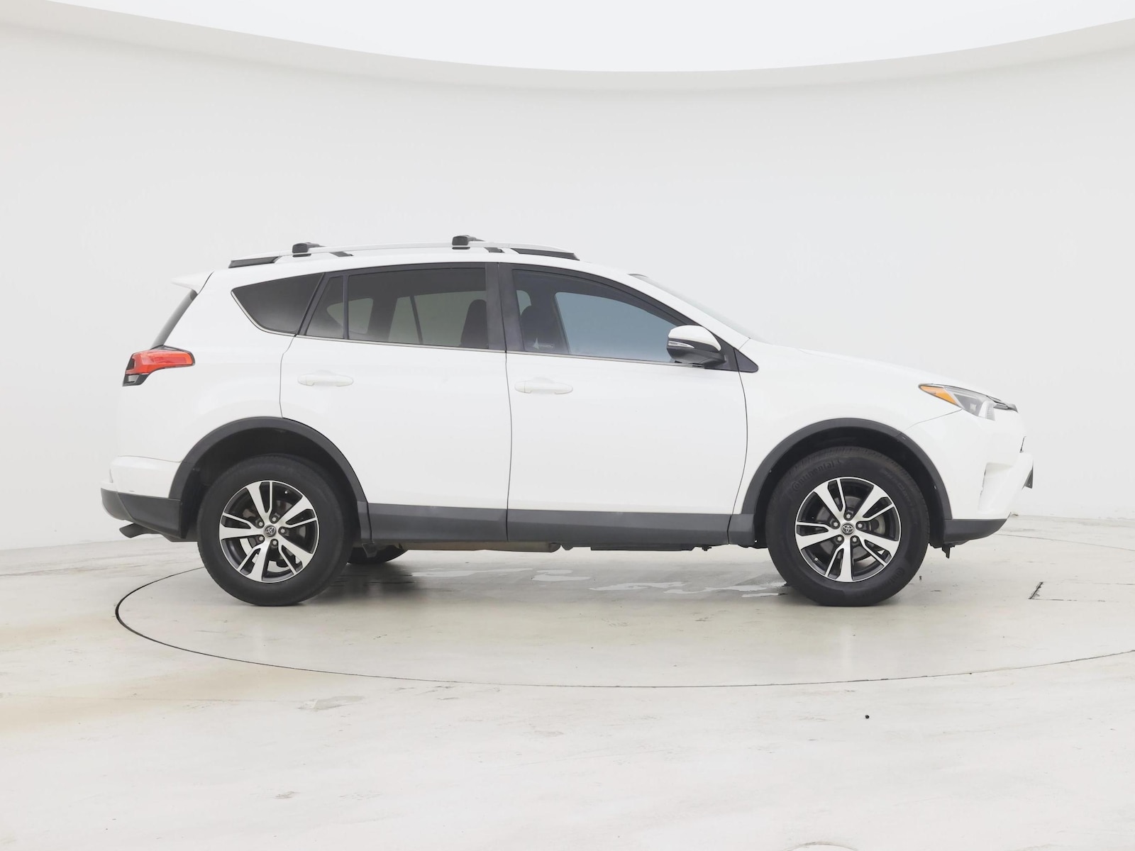 2016 Toyota RAV4 XLE, photo 8