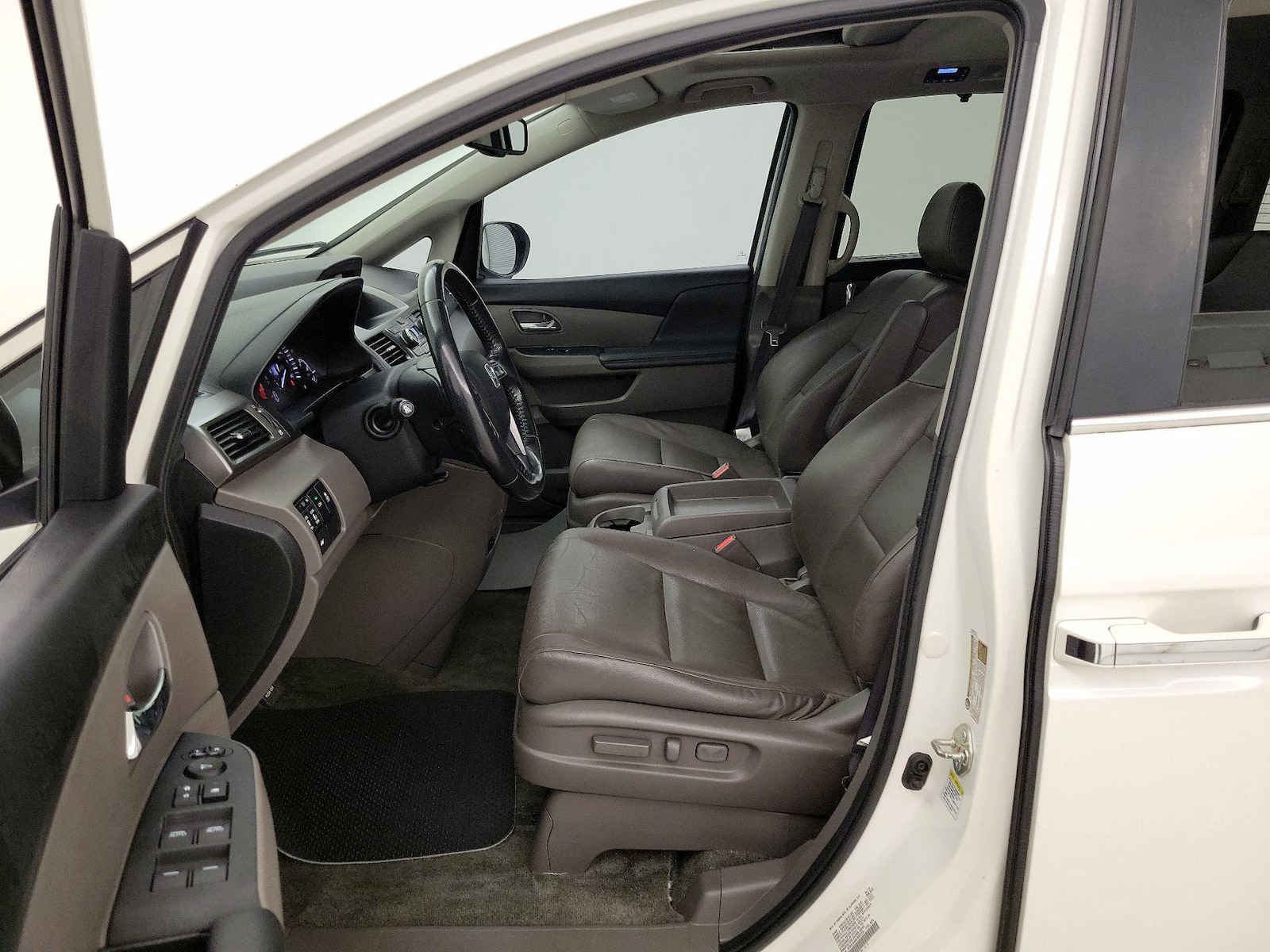2017 Honda Odyssey EX-L - Photo 12