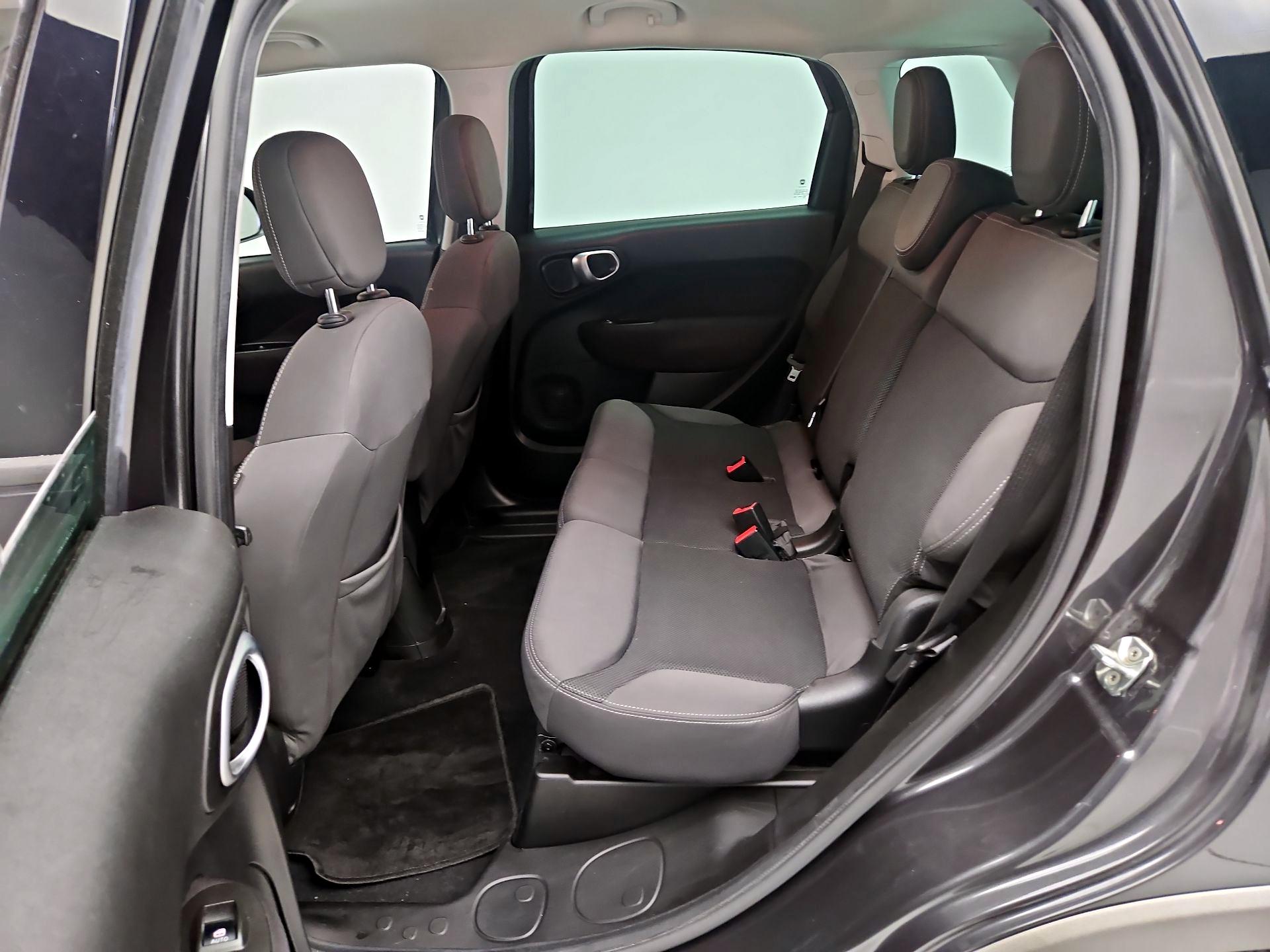 Thumbnail: 2015 Fiat 500L - 17