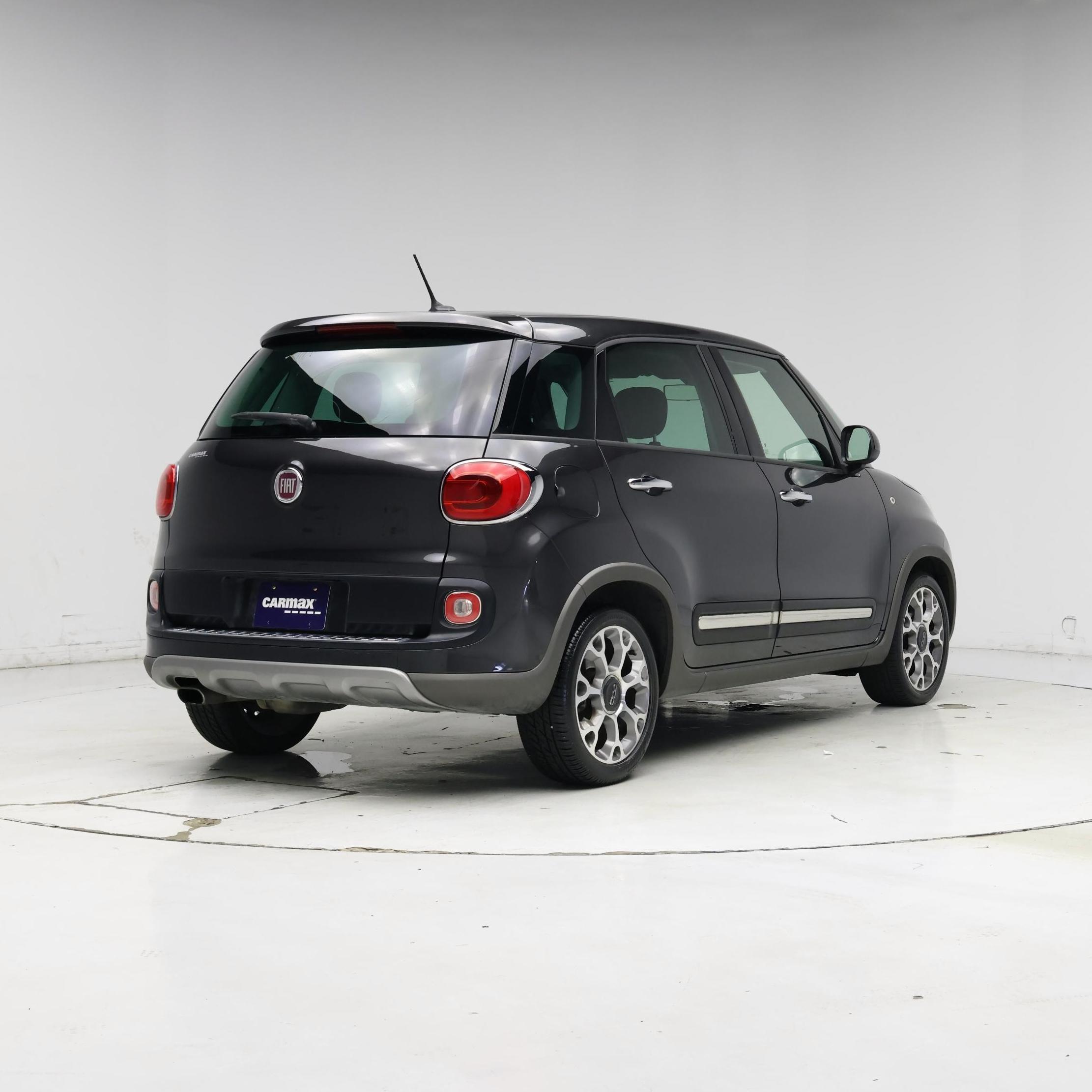 Thumbnail: 2015 Fiat 500L - 8