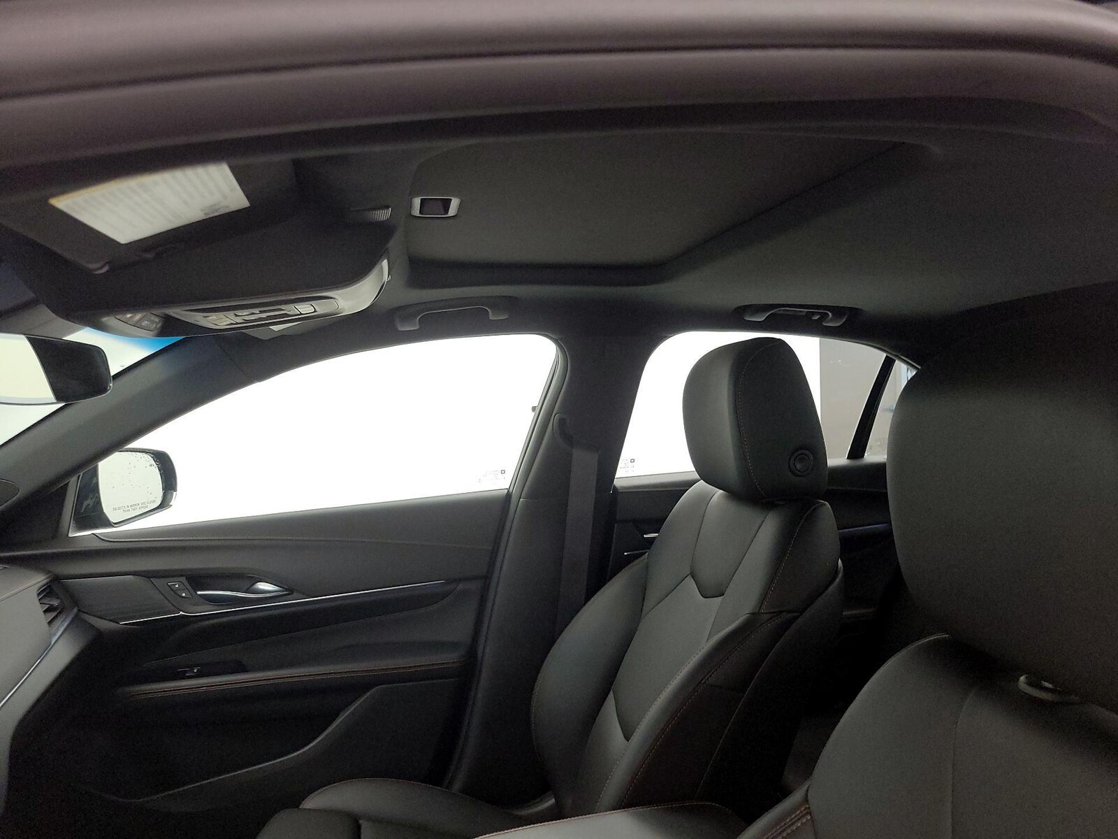 Sunroof(s) & Overhead Airbags