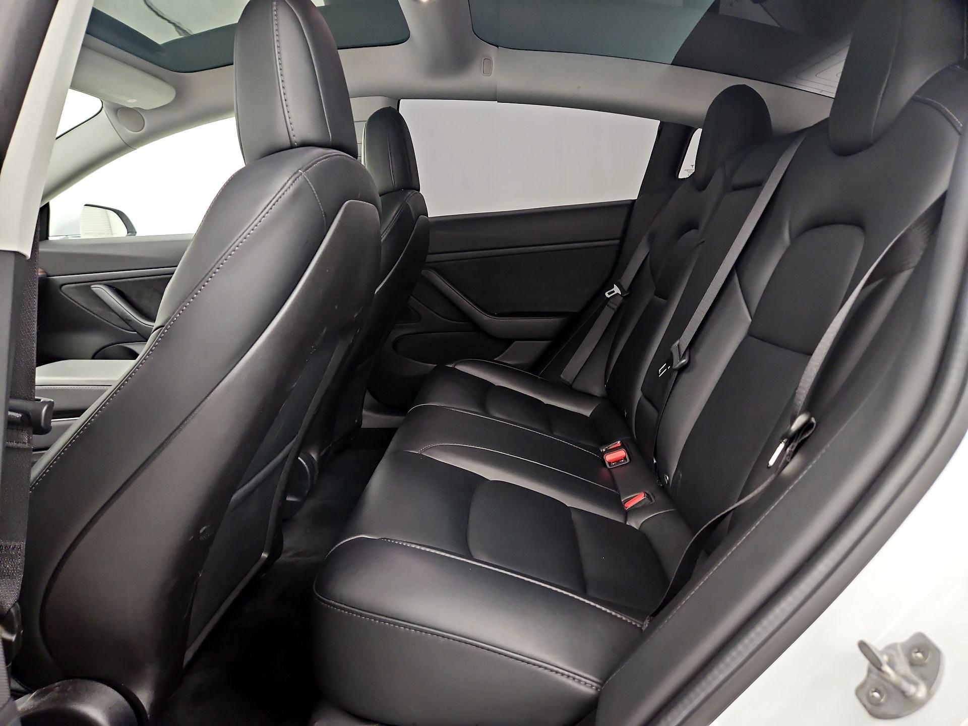 Thumbnail: 2019 Tesla Model 3 - 18