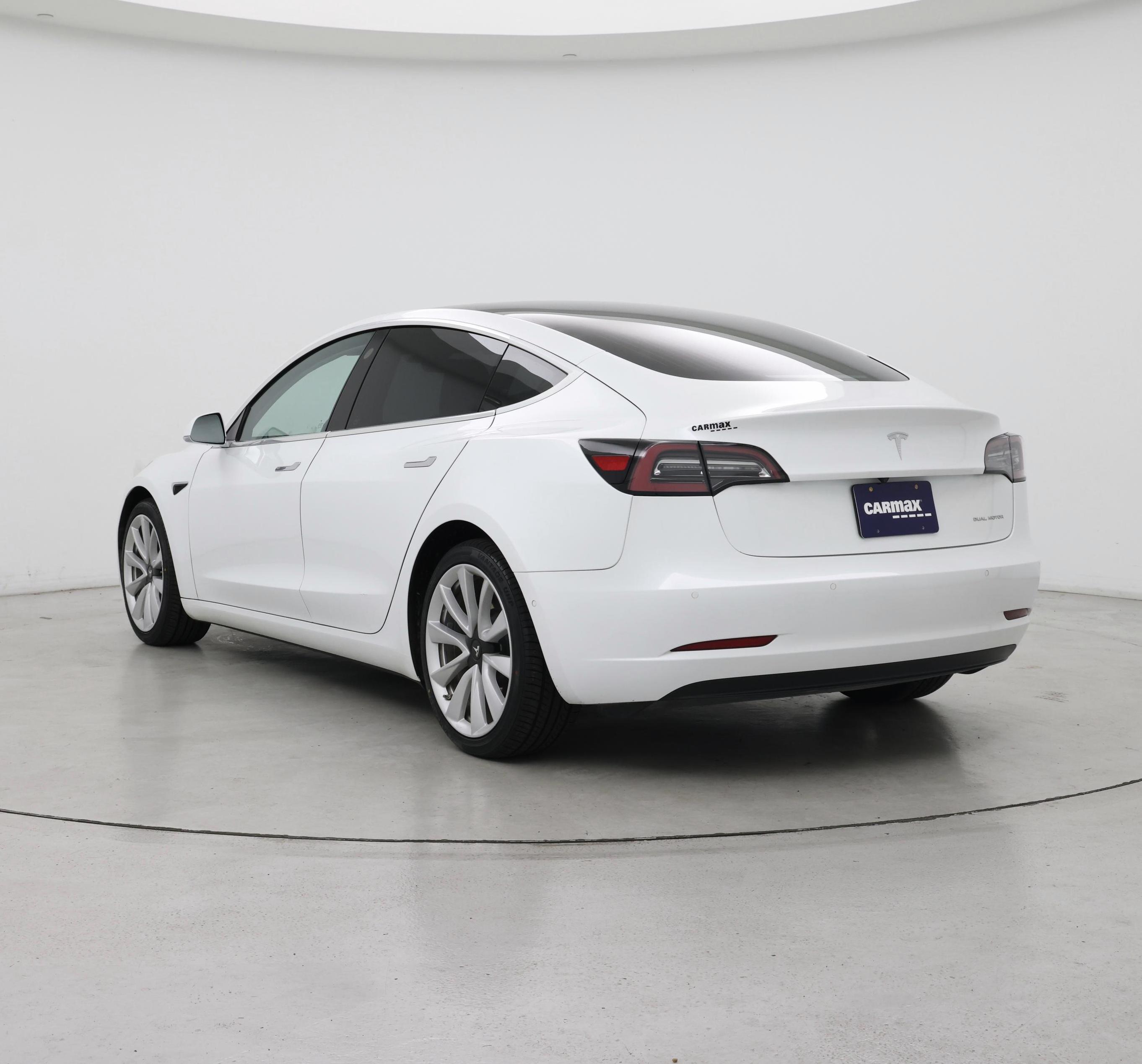 Thumbnail: 2019 Tesla Model 3 - 2