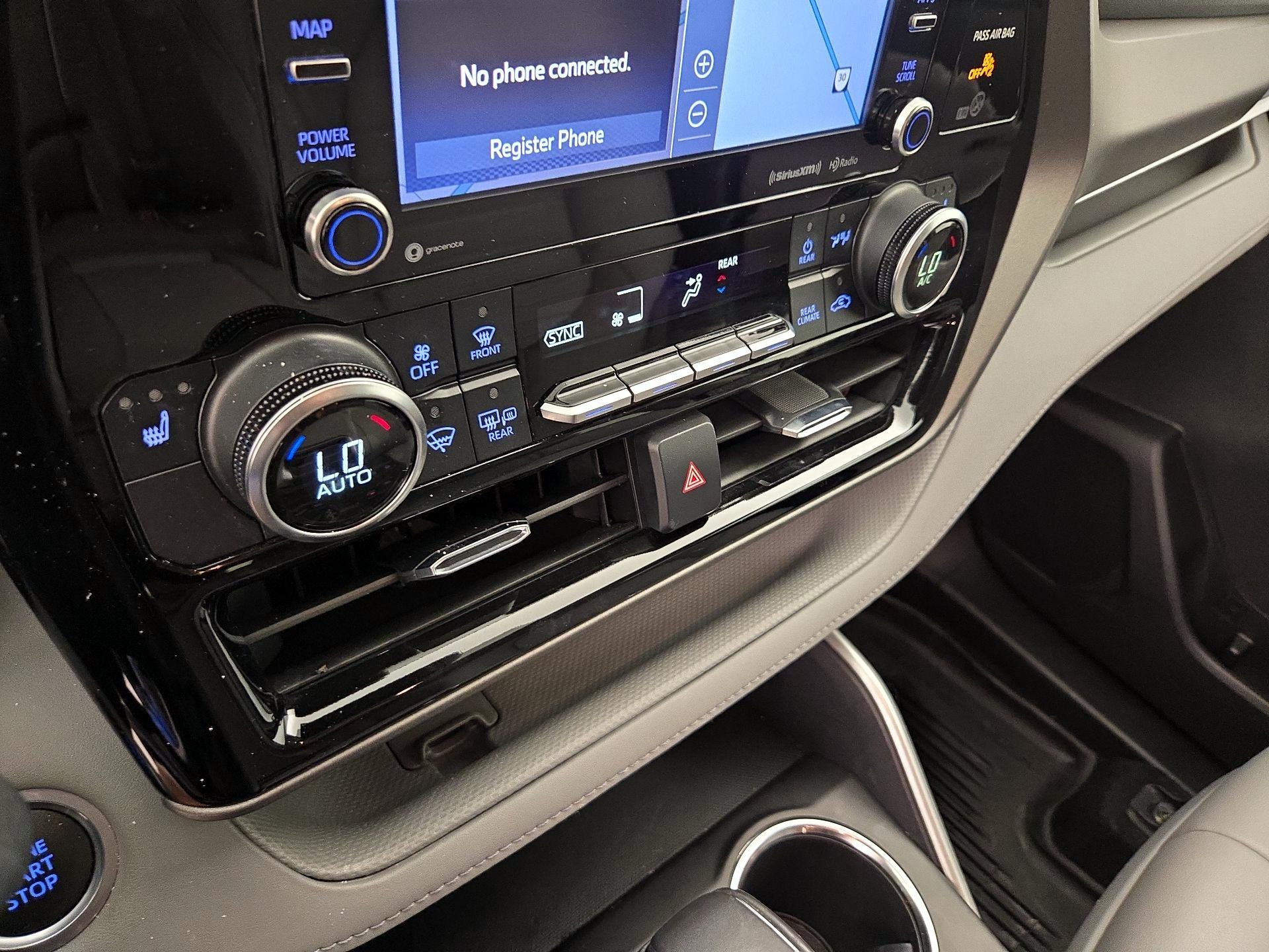 Thumbnail: 2021 Toyota Highlander - 17
