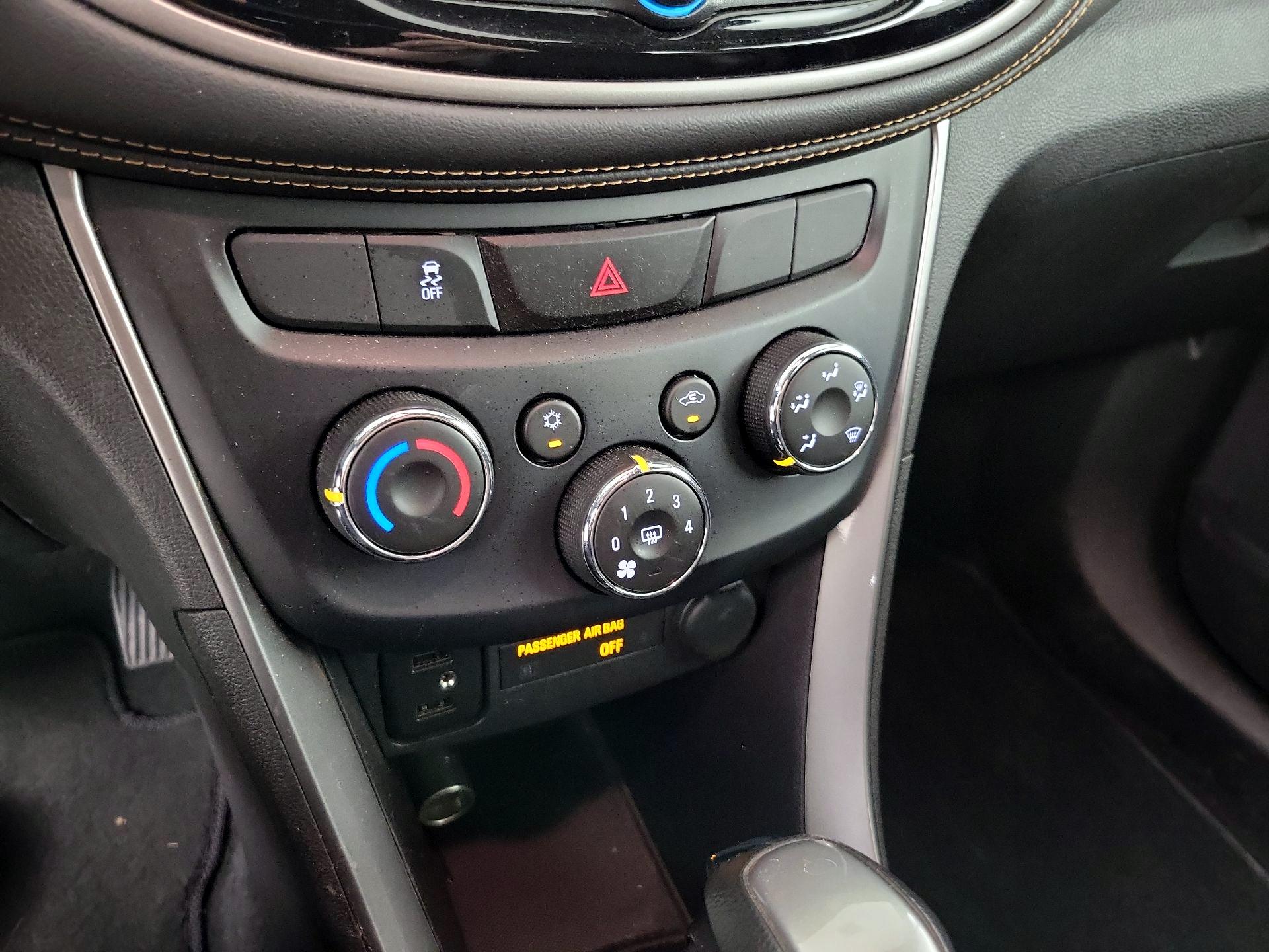 Thumbnail: 2020 Chevrolet Trax - 14