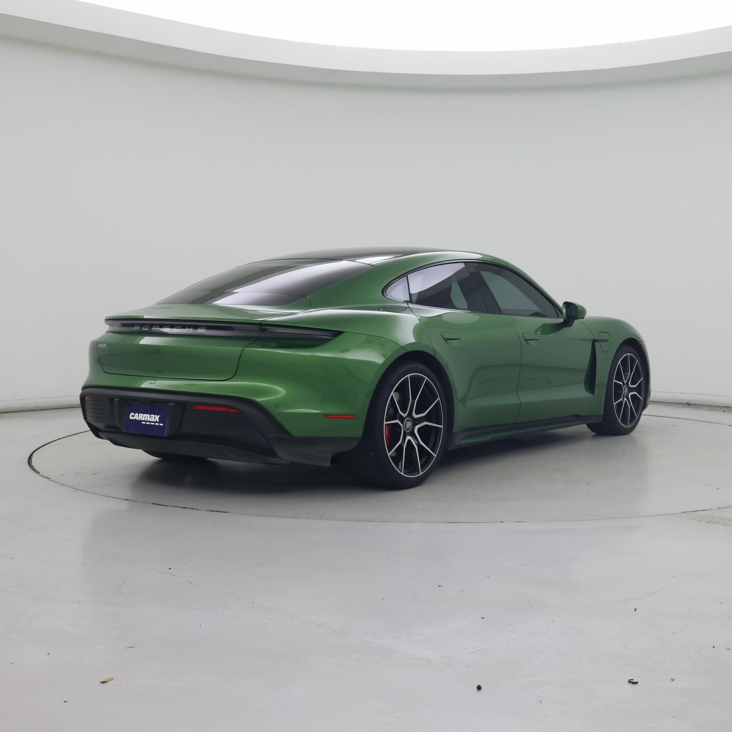 Thumbnail: 2023 Porsche Taycan - 8