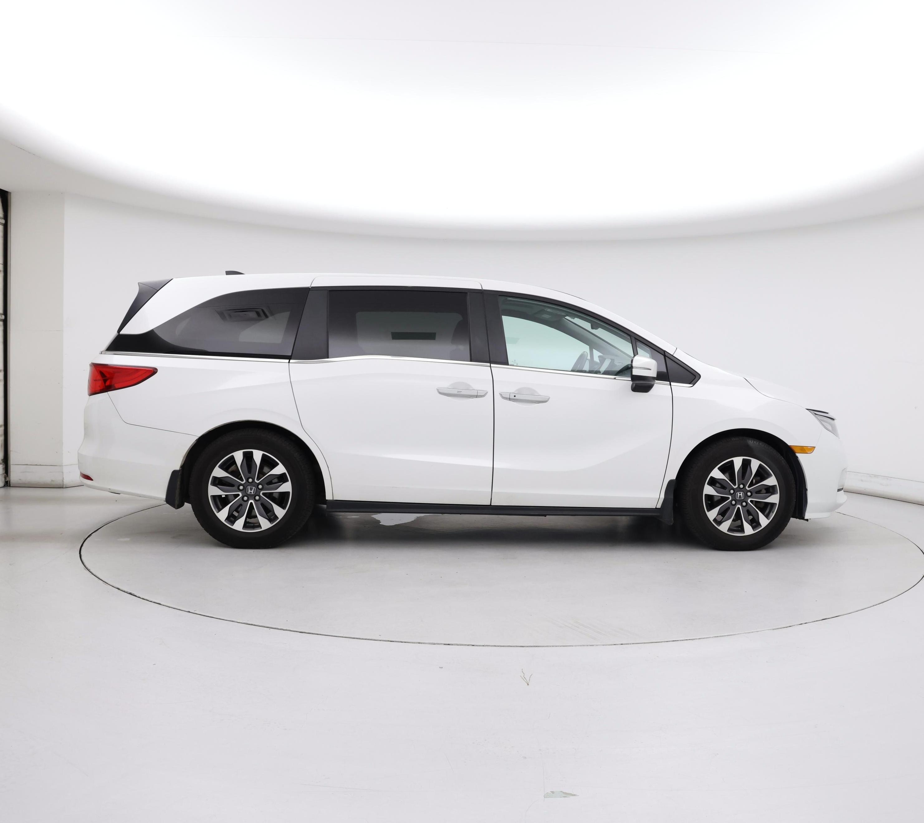 Thumbnail: 2023 Honda Odyssey - 7