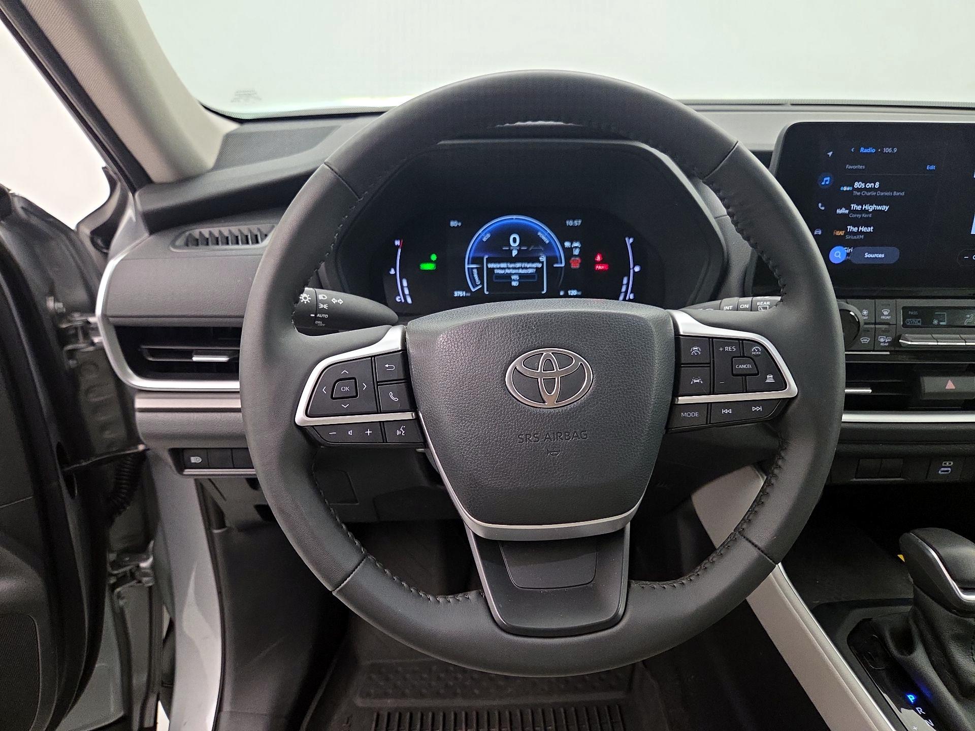 Thumbnail: 2026 Toyota Highlander - 10