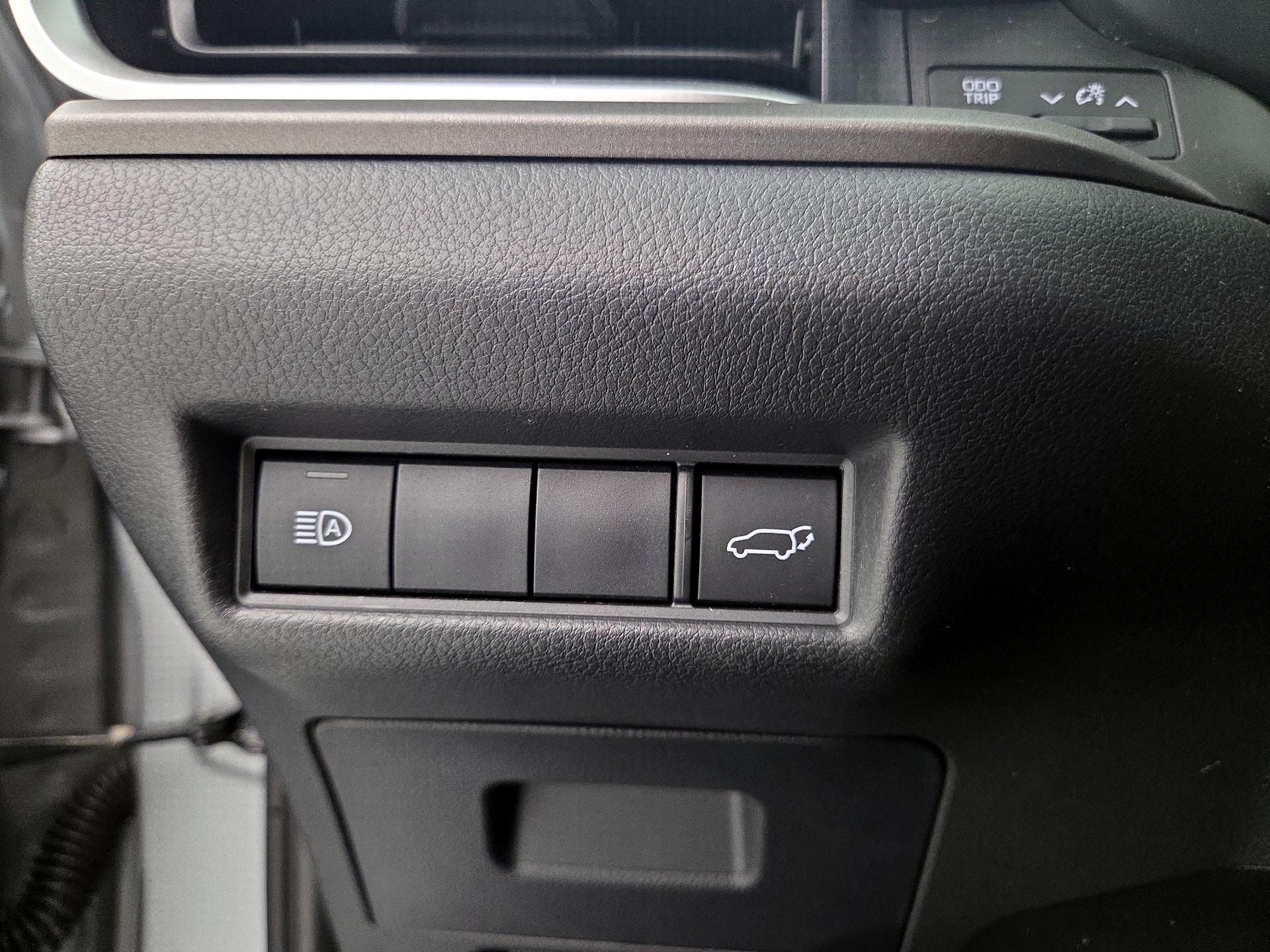 Thumbnail: 2026 Toyota Highlander - 13