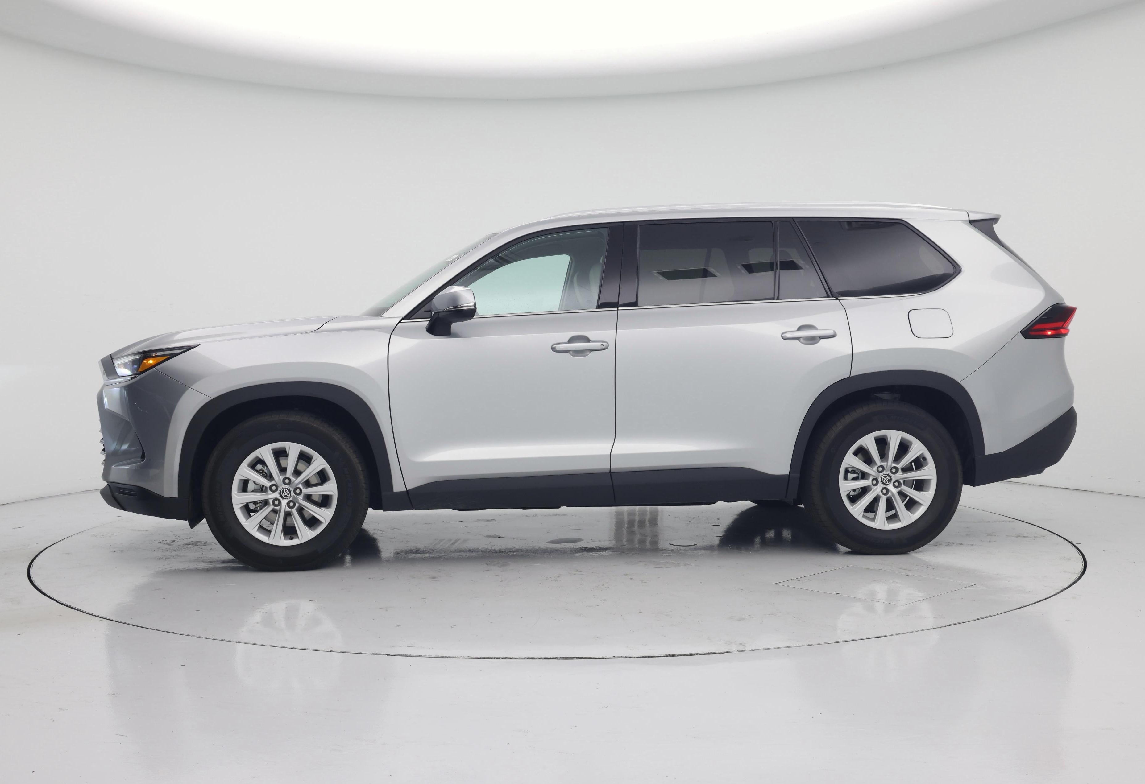 Thumbnail: 2026 Toyota Highlander - 3