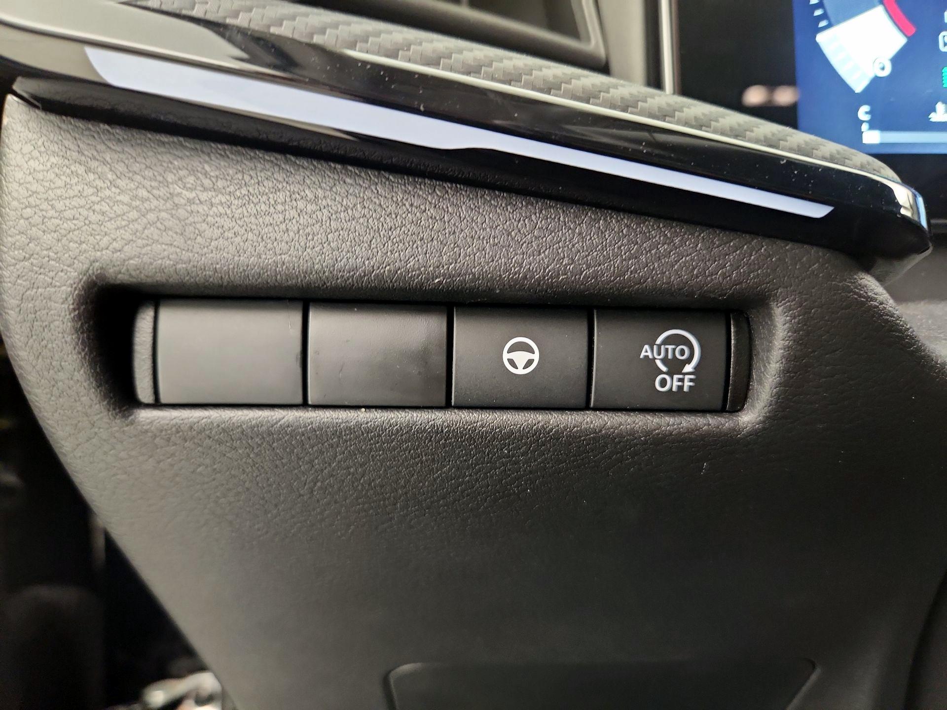Thumbnail: 2025 Nissan Kicks - 13