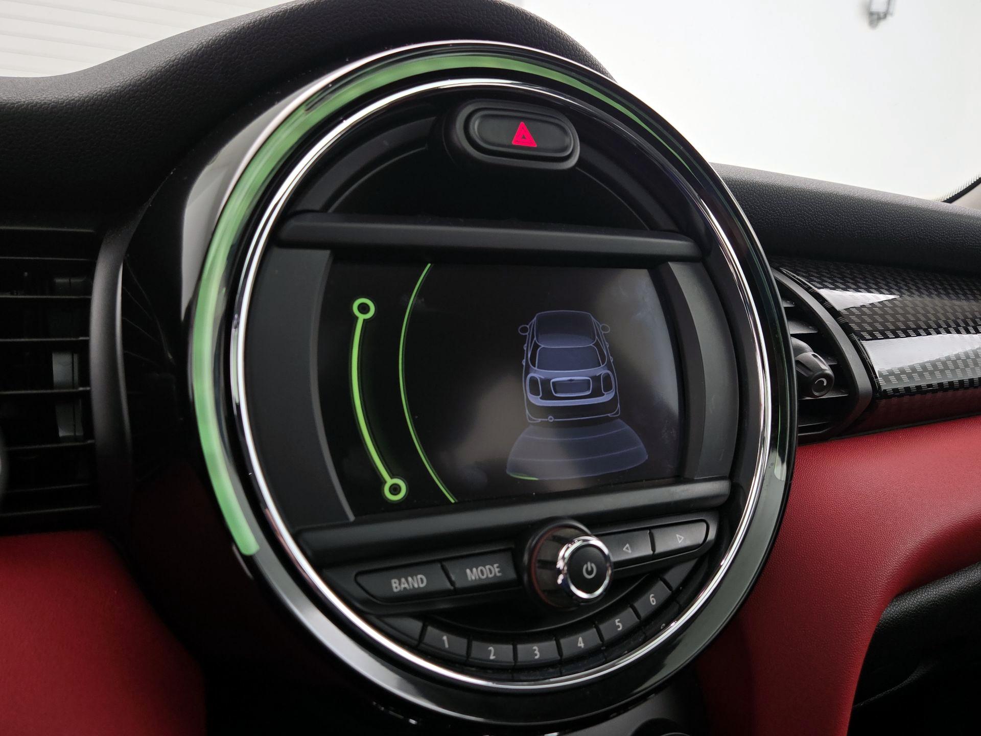 Thumbnail: 2015 MINI Cooper Hardtop - 14