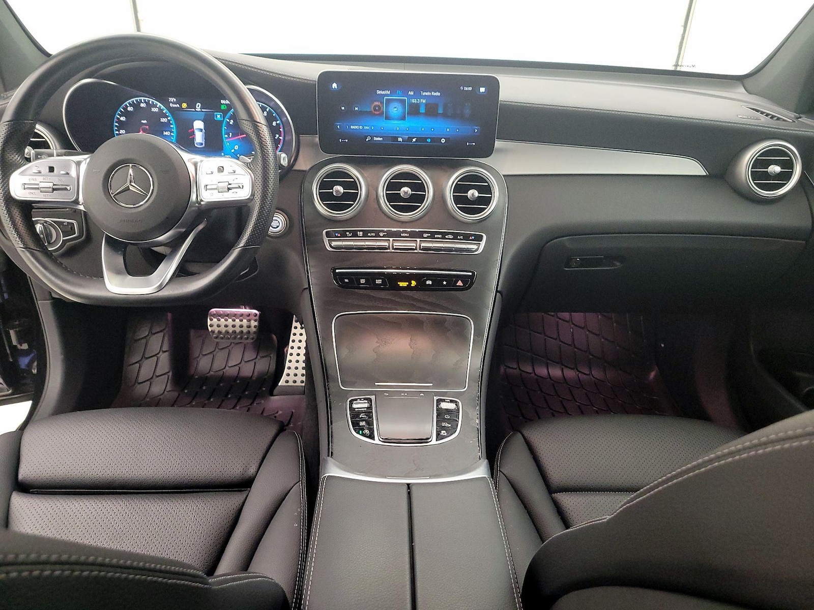 2023 Mercedes-Benz GLC Coupe GLC300 - Photo 10