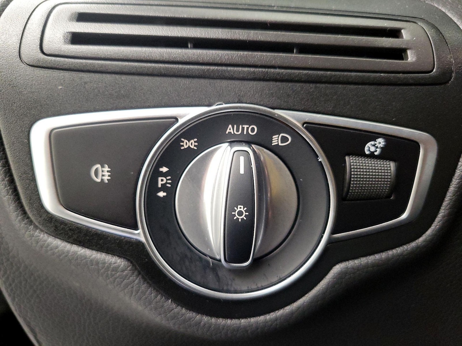 2023 Mercedes-Benz GLC Coupe GLC300 - Photo 14