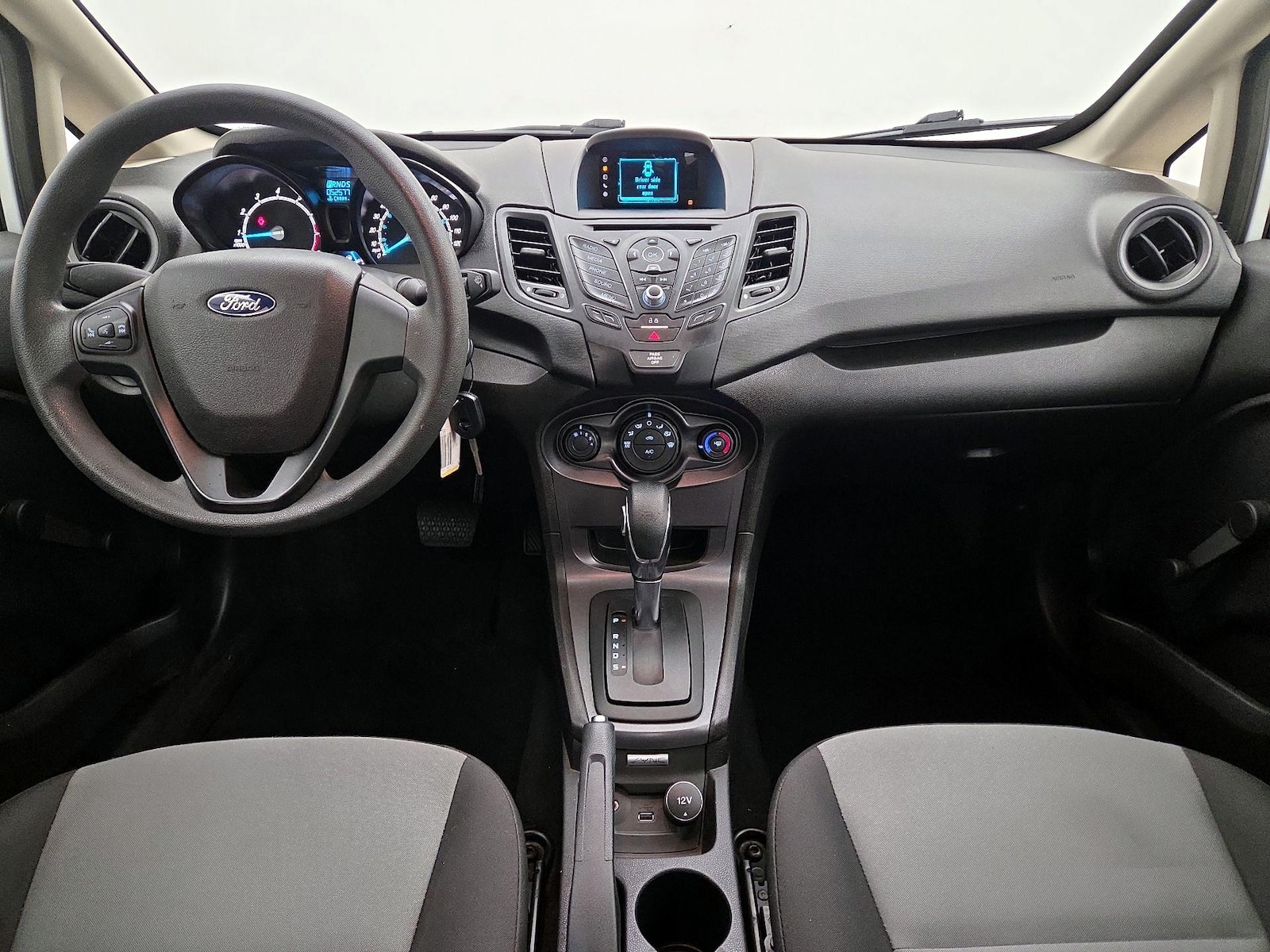 2016 Ford Fiesta S - Photo 10