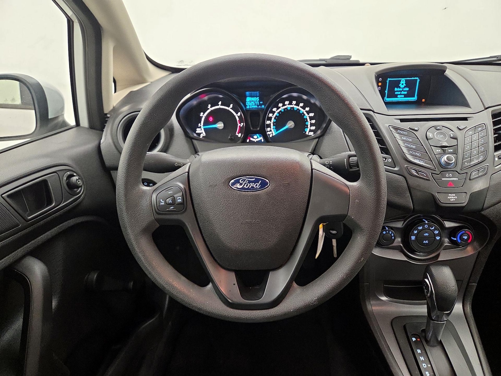 2016 Ford Fiesta S - Photo 11