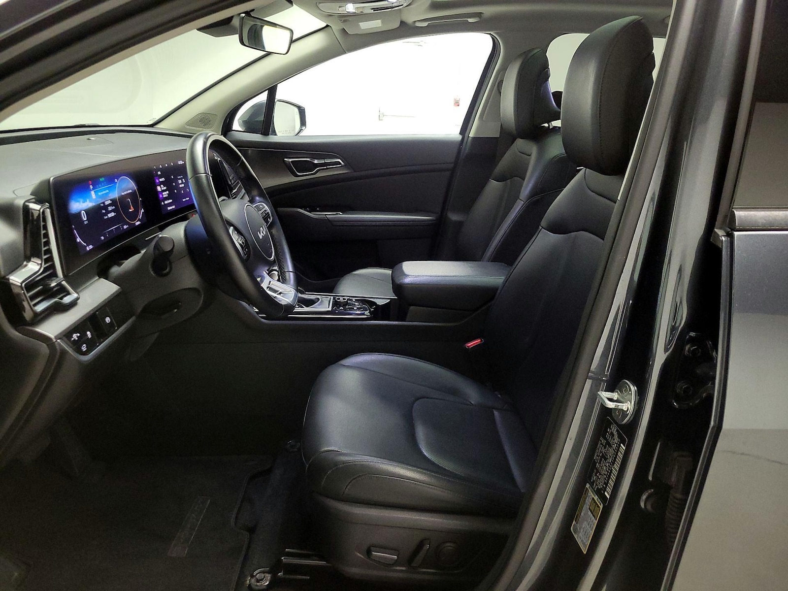 2023 Kia Sportage SX - Photo 12